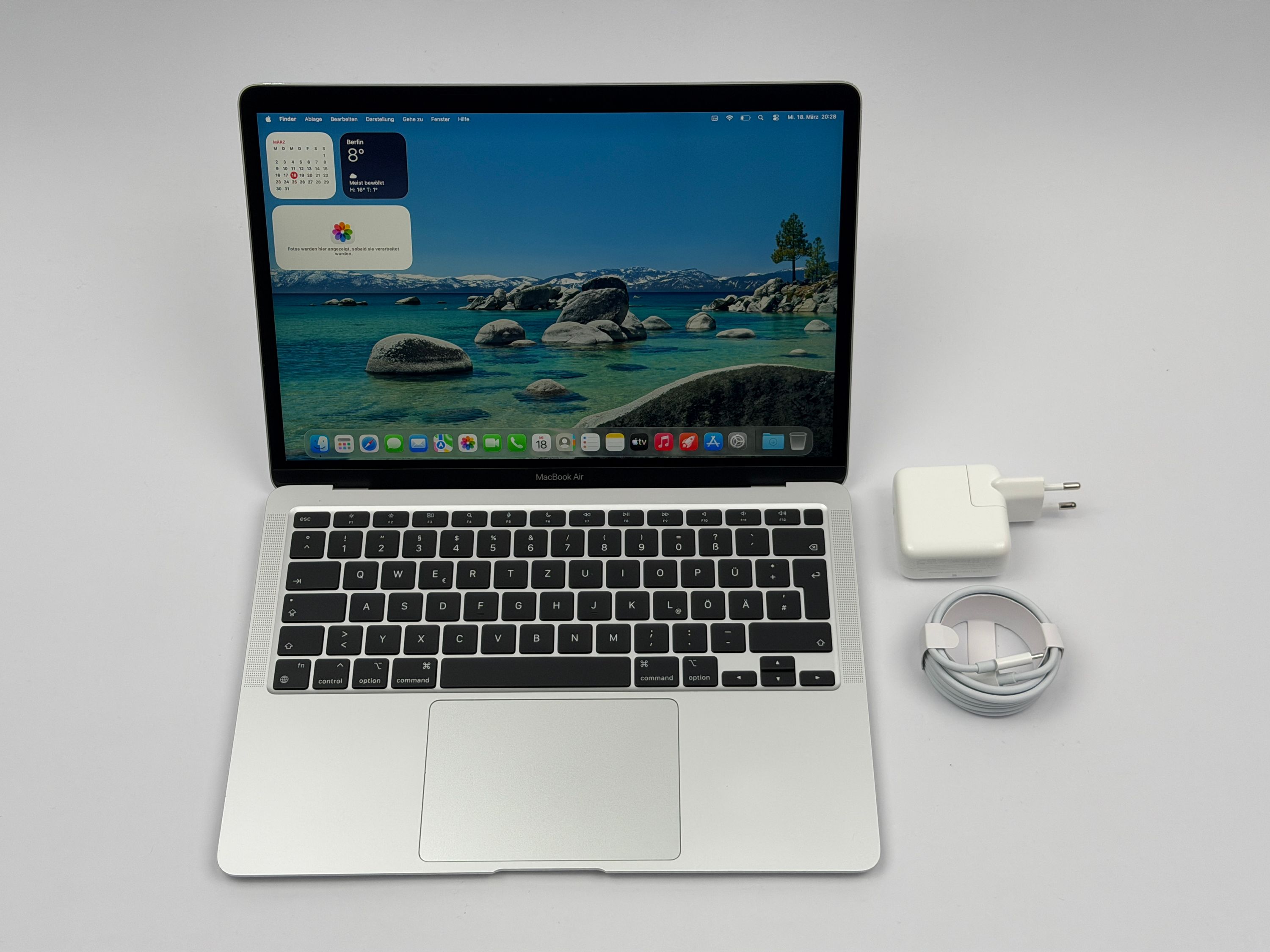 Apple MacBook Air 13,3“ M1 8C CPU 7C GPU 256 GB SSD 16 GB Ram 2020 Silber