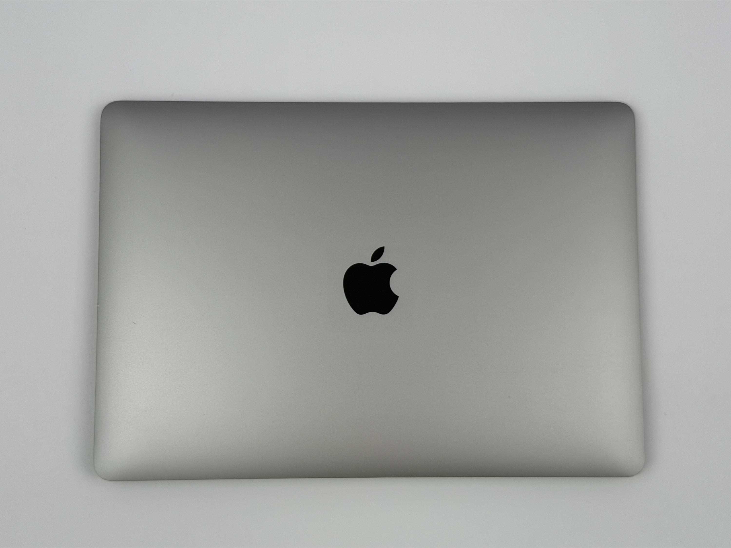 Apple MacBook Air 13,3“ M1 8C CPU 7C GPU 256 GB SSD 8 GB Ram 2020 space grey