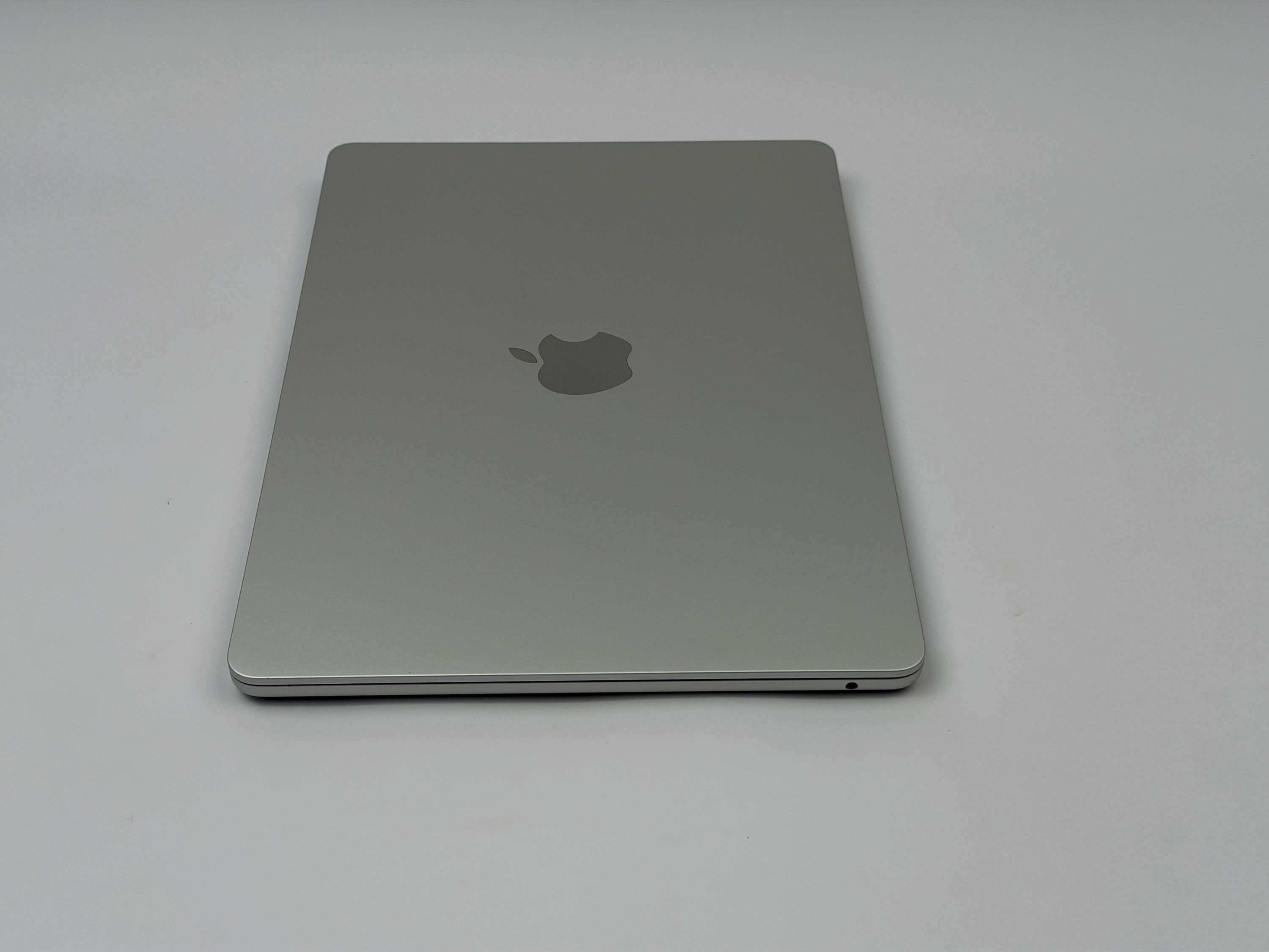 Apple MacBook Air 13,3“ M2 8C CPU 10C GPU 512 GB SSD 8 GB 2022 SILBER