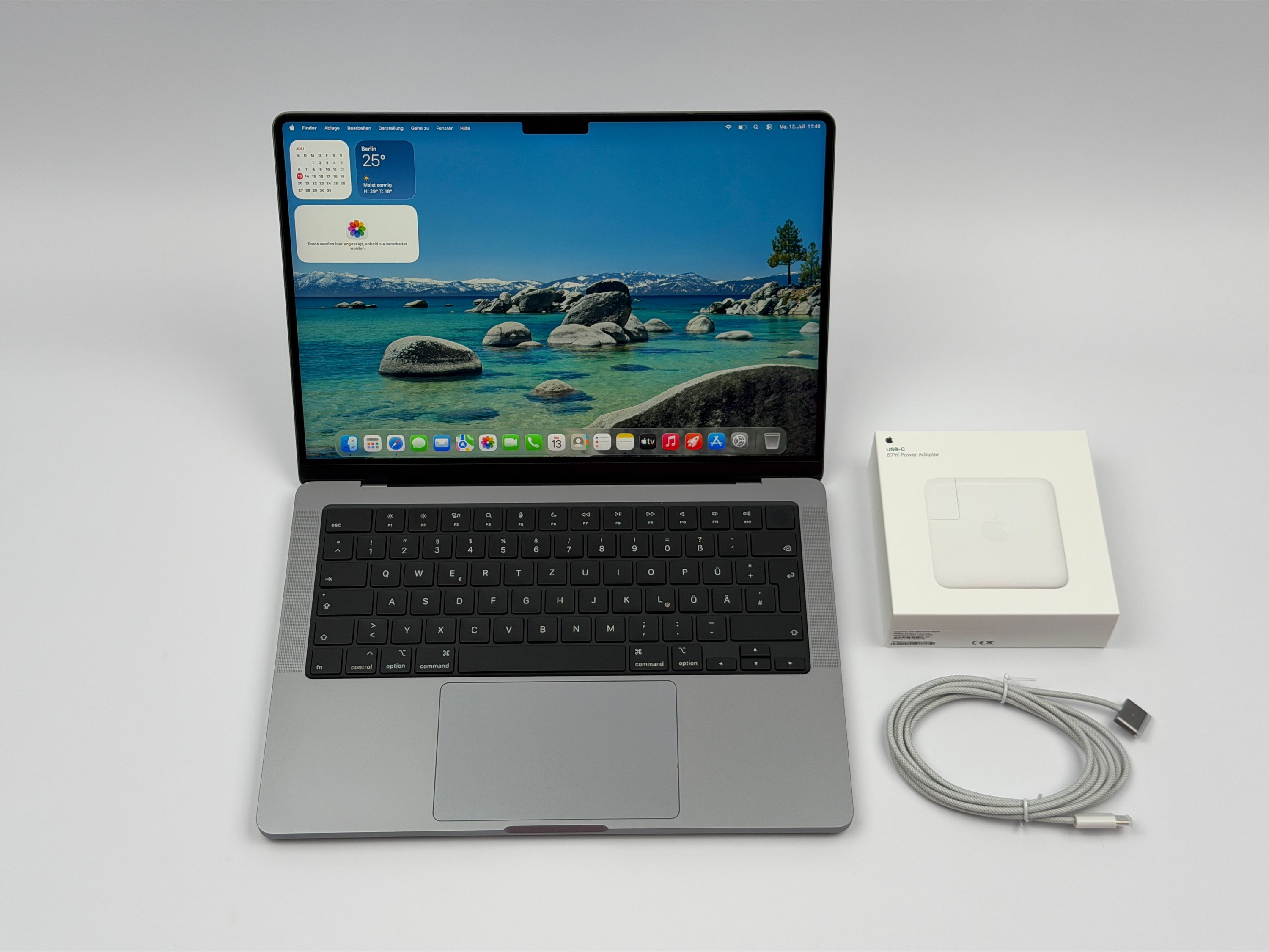 Apple MacBook Pro 14“ M3 8C CPU 10C GPU 512 GB SSD 8 GB Ram 2023 SPACE GREY