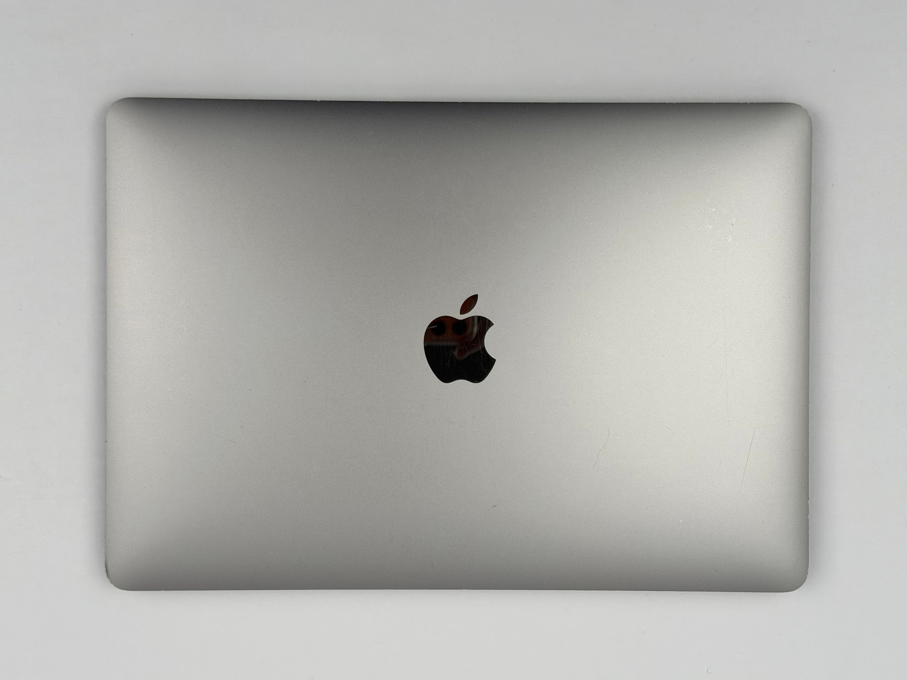 Apple MacBook Air 13,3“ M1 8C CPU 7C GPU 256 GB SSD 16 GB Ram 2020 Space Grey