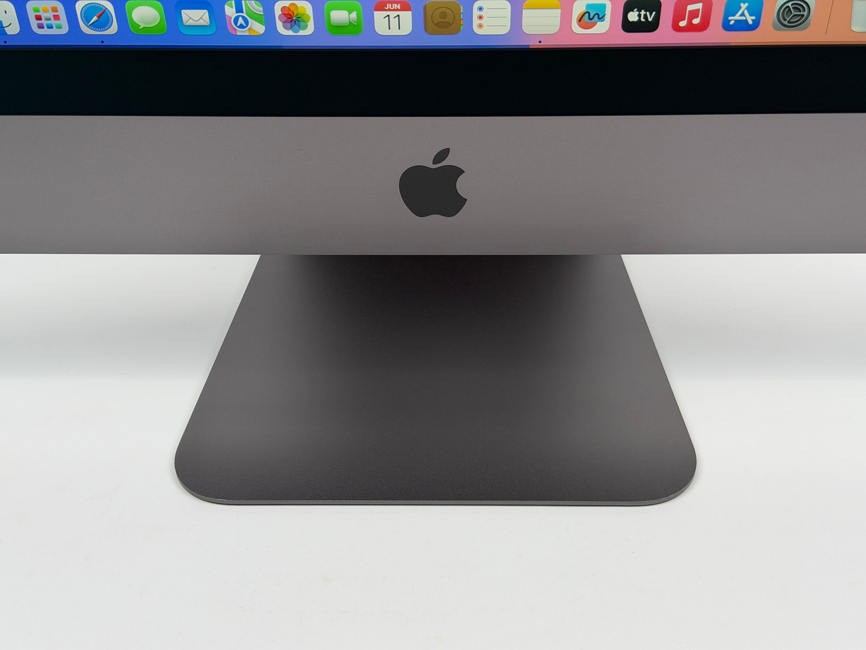 Apple iMac Pro 5K 27“ XEON 18-Core 2,3 Ghz 128 GB Ram 1 TB SSD VEGA 64 16 GB