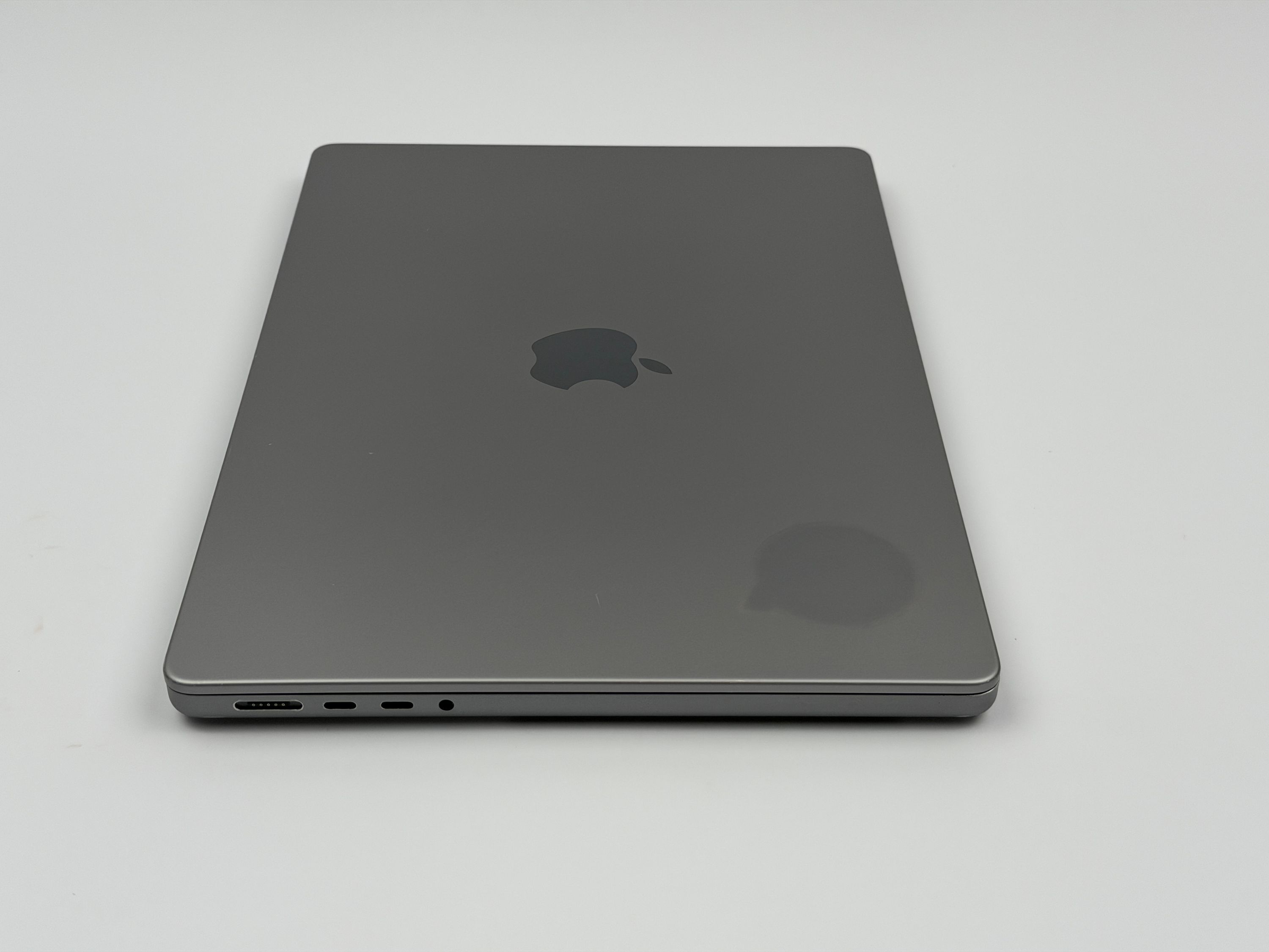 Apple MacBook Pro 14“ M2 PRO 10C CPU 16C GPU 512 GB SSD 16 GB Ram 2023 SPACE GREY