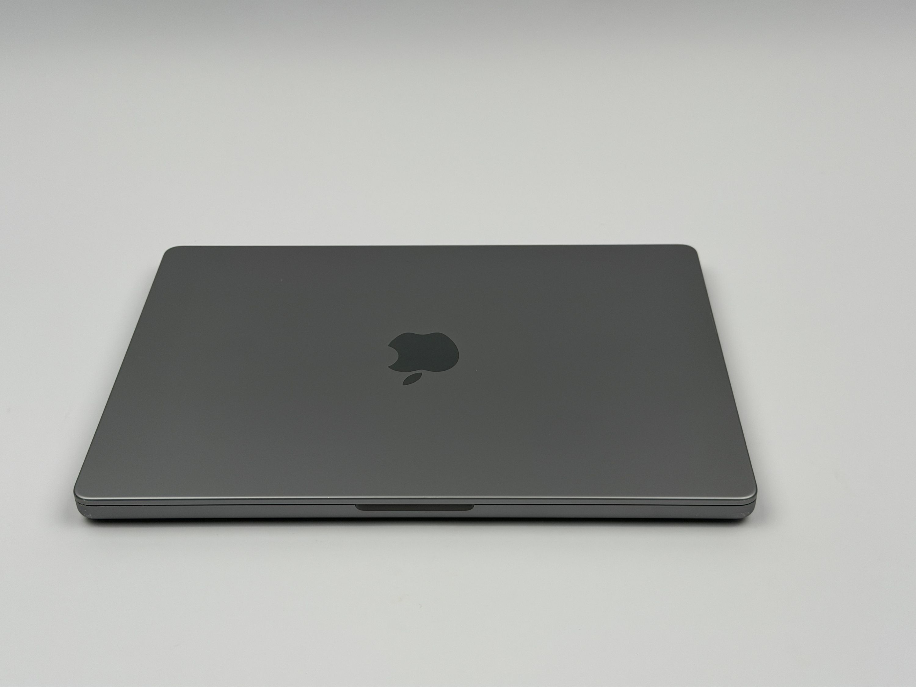 Apple MacBook Pro 14“ M2 PRO 10C CPU 16C GPU 512 GB SSD 16 GB Ram 2023 SPACE GREY