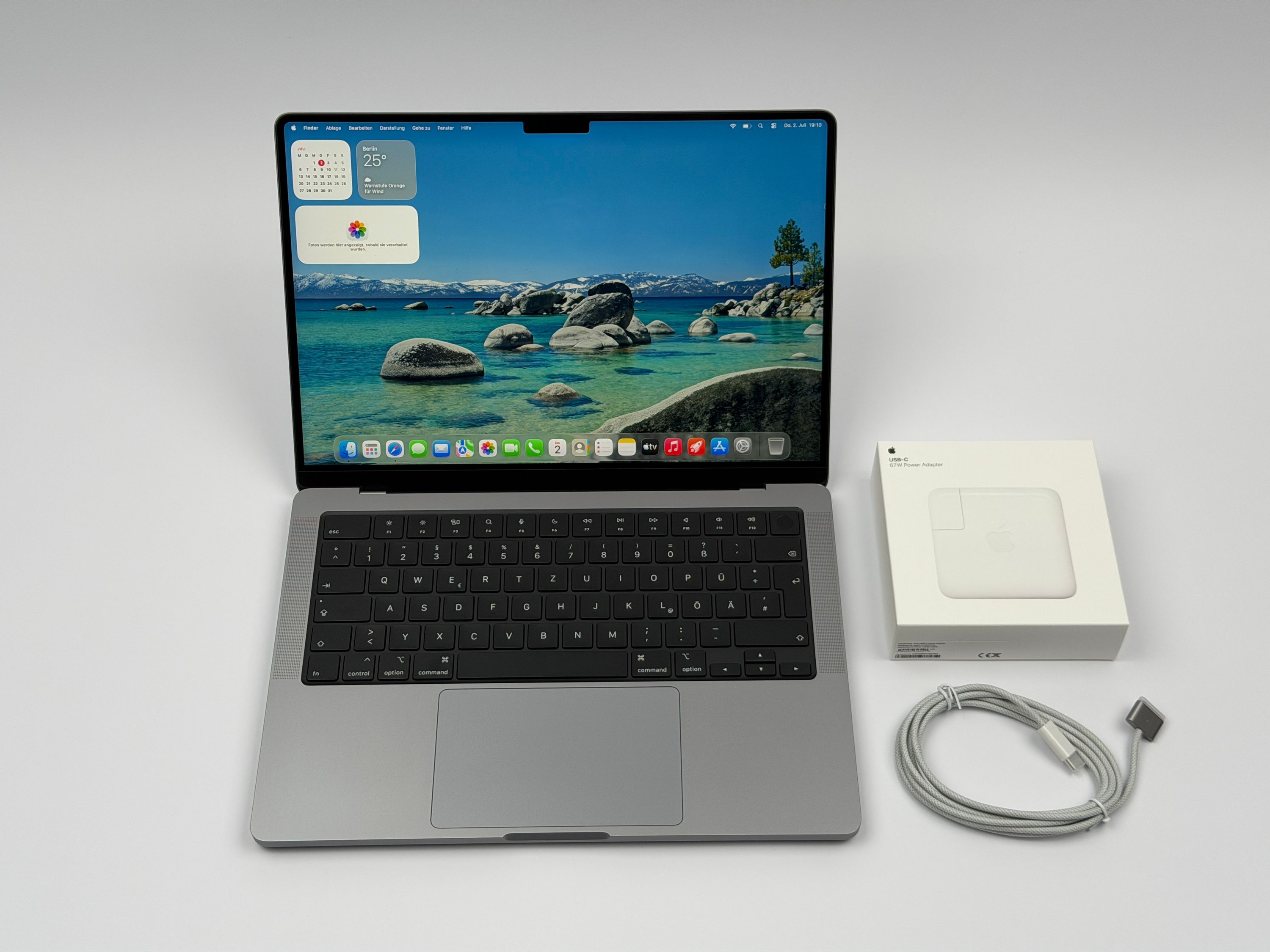 Apple MacBook Pro 14“ M3 8C CPU 10C GPU 512 GB SSD 8 GB Ram 2023 SPACE GREY