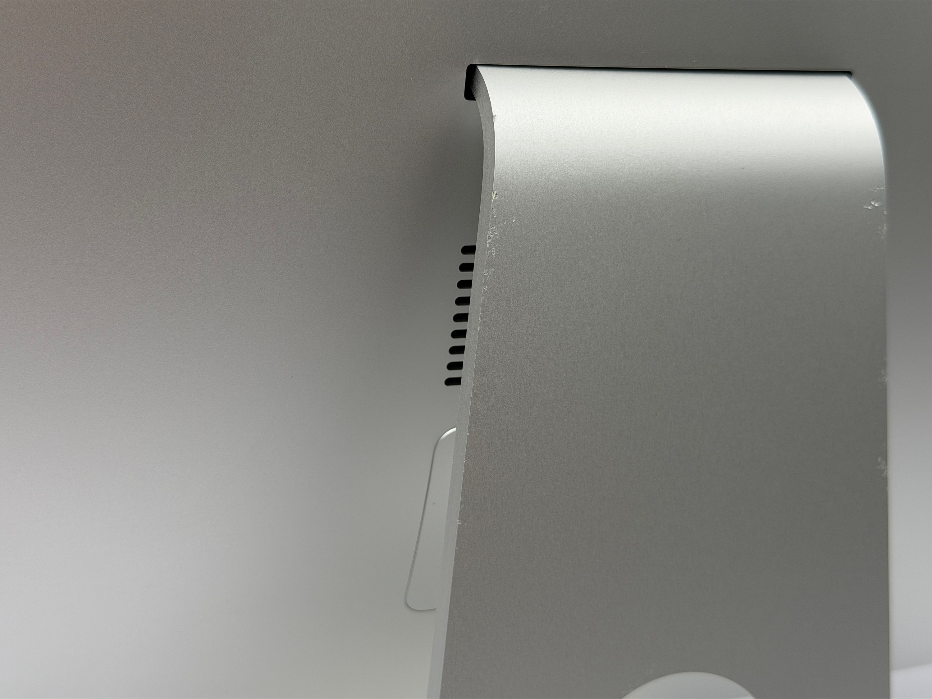 Apple iMac Retina 5K 27“ 10-Core i9 3,6 Ghz 16 GB Ram 1 TB SSD RP 5500 XT SILBER 2020