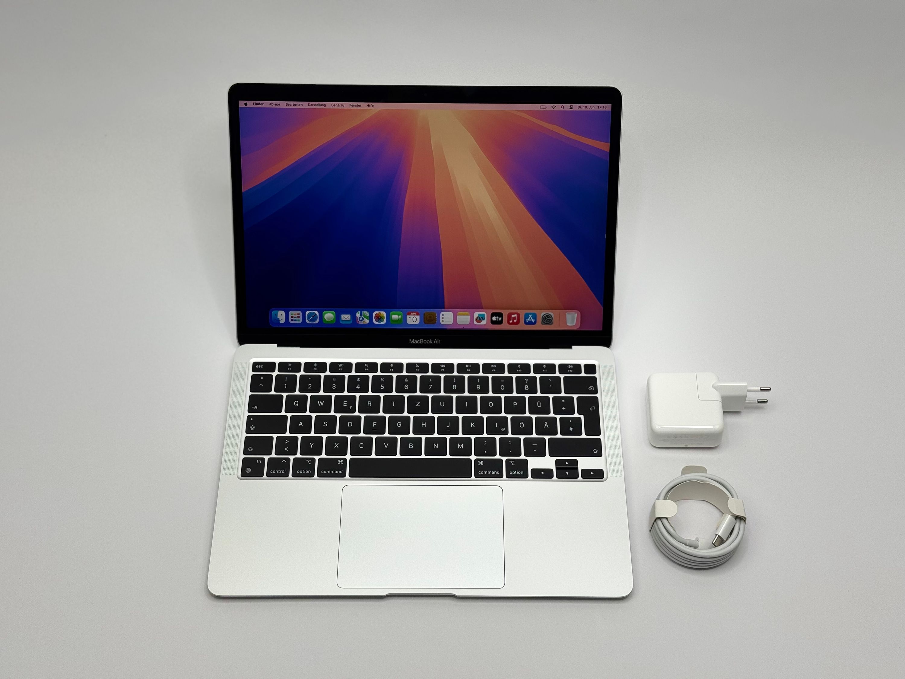 Apple MacBook Air 13,3“ M1 8C CPU 7C GPU 256 GB SSD 16 GB Ram 2020 Silber