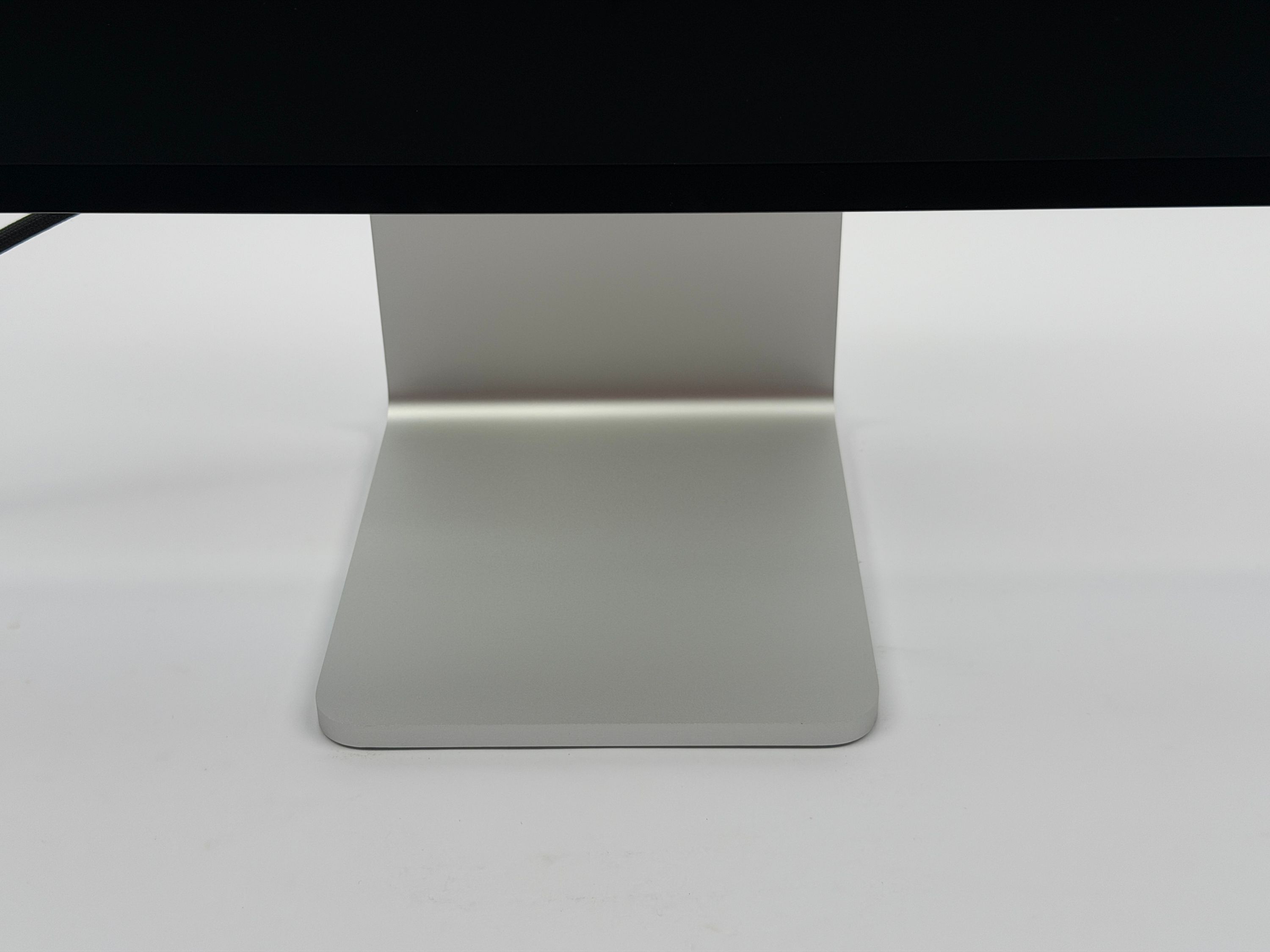 Apple Studio Display 27 Nanotexturglas Neigungs- und höhenverstellbarer Standfuß