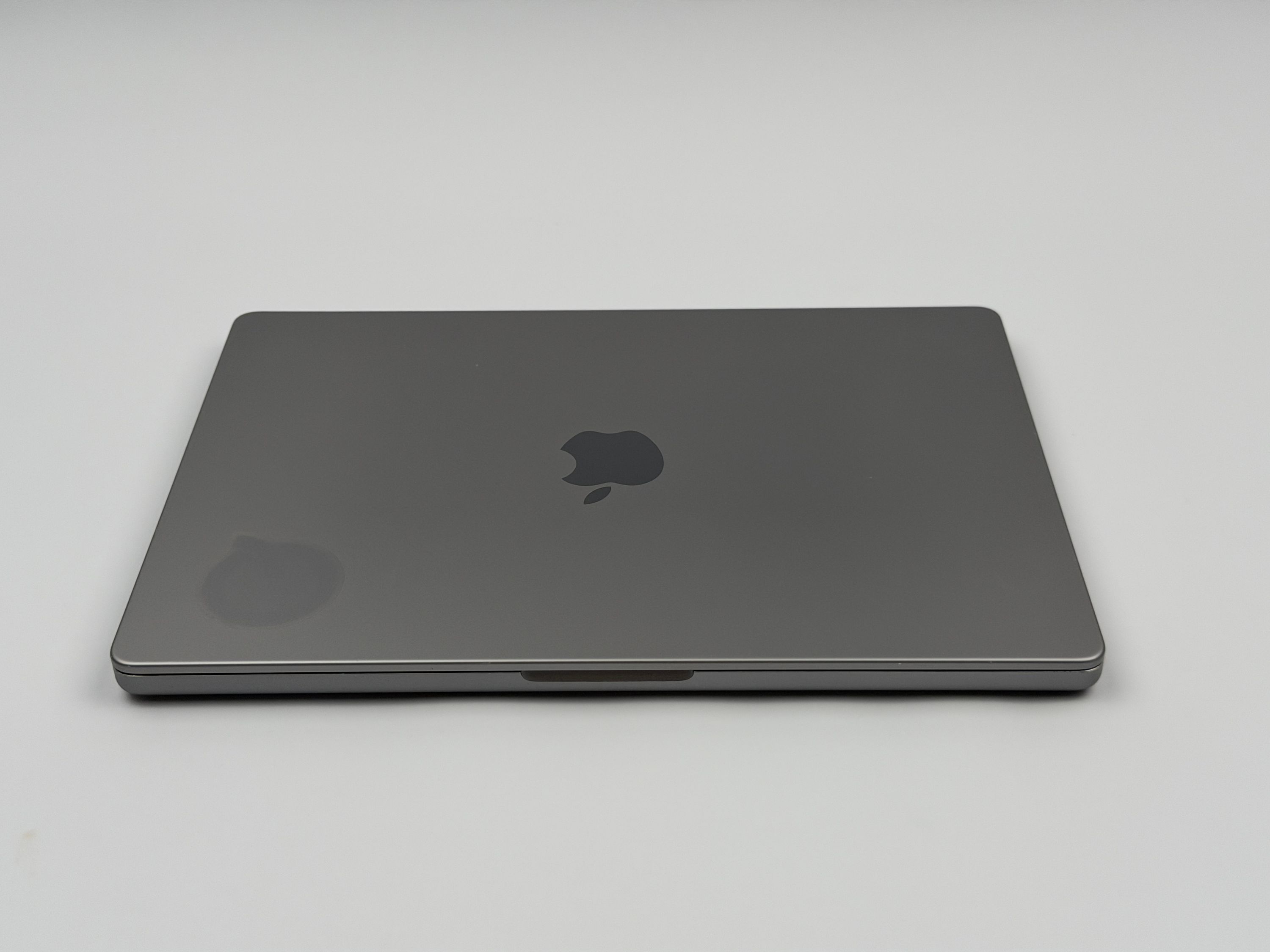 Apple MacBook Pro 14“ M2 PRO 10C CPU 16C GPU 512 GB SSD 16 GB Ram 2023 SPACE GREY