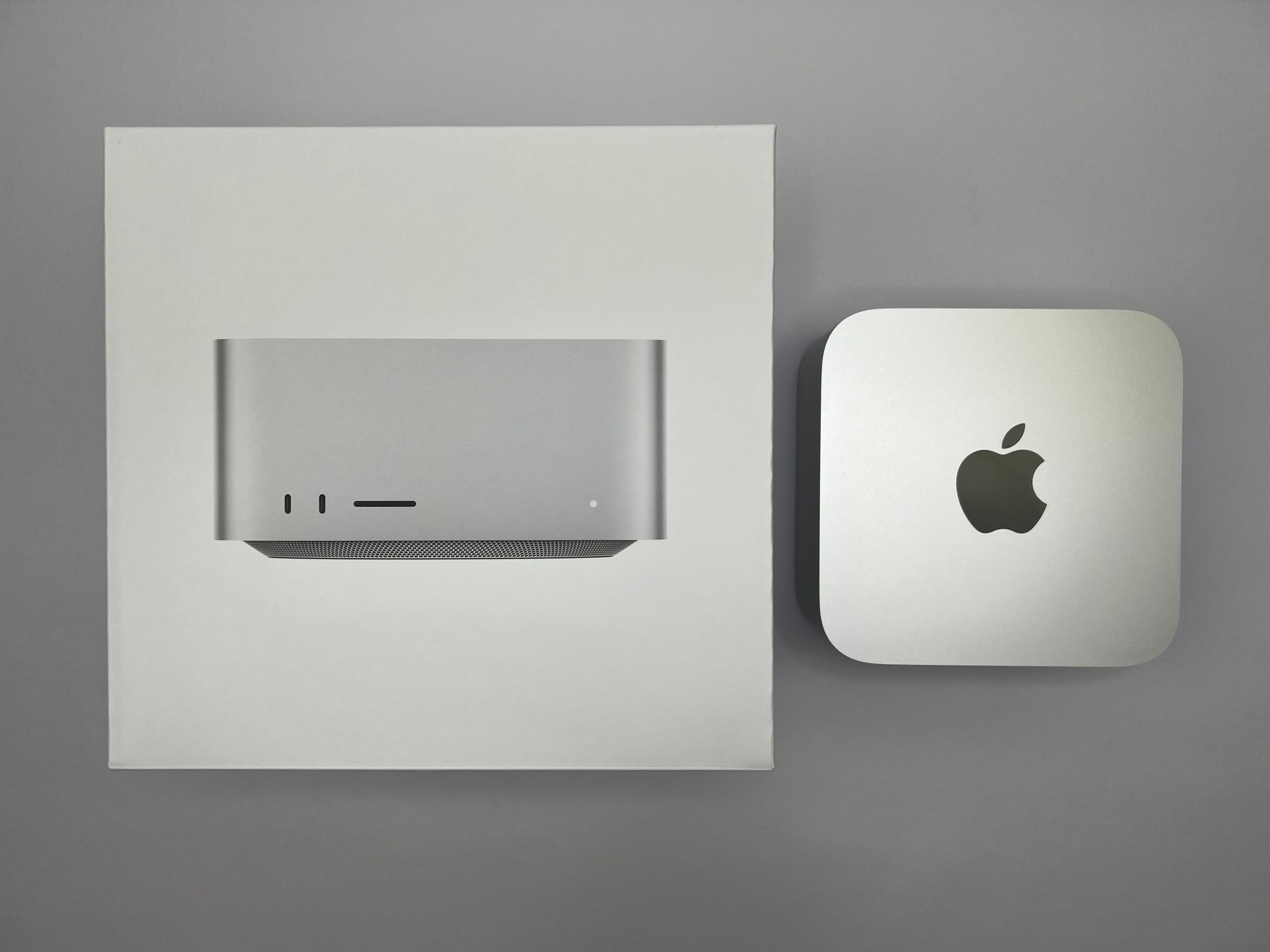 Apple Mac Studio M1 Max 10-Core CPU 32-Core GPU 64 GB RAM 2 TB SSD SILBER