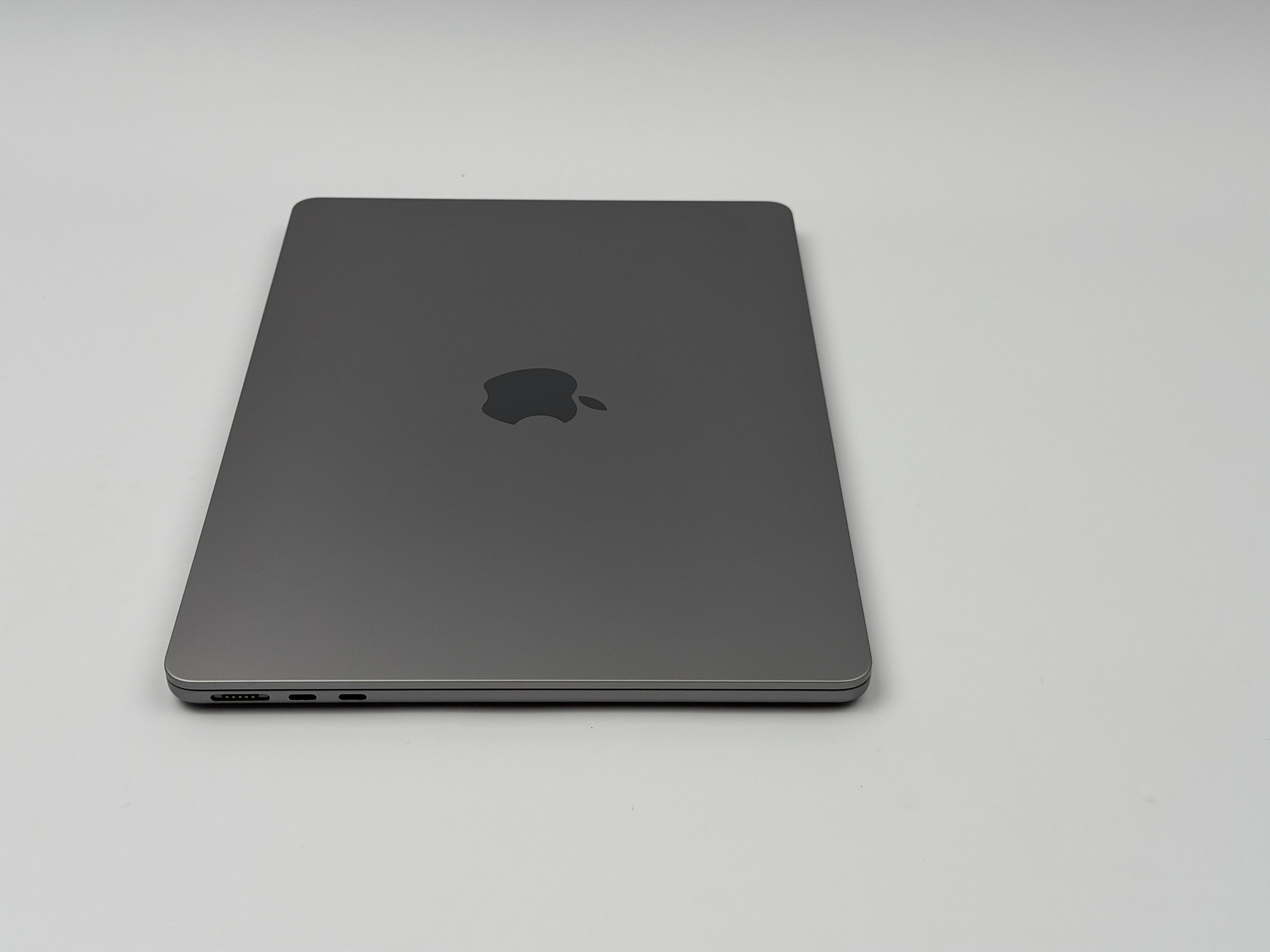 Apple MacBook Air 13,3“ M2 8C CPU 8C GPU 512 GB SSD 16 GB 2022 SPACE GREY