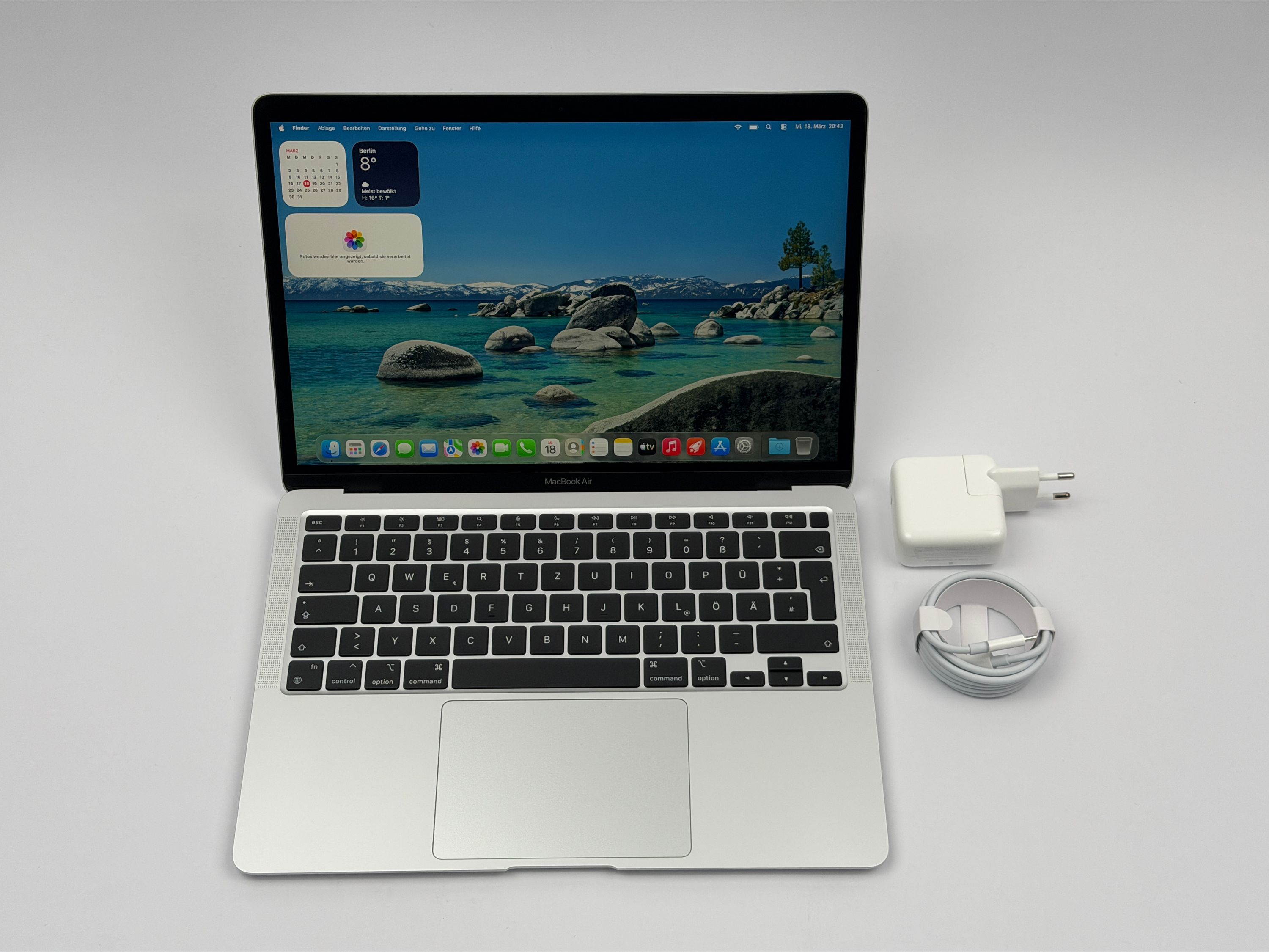 Apple MacBook Air 13,3“ M1 8C CPU 7C GPU 256 GB SSD 16 GB Ram 2020 Silber