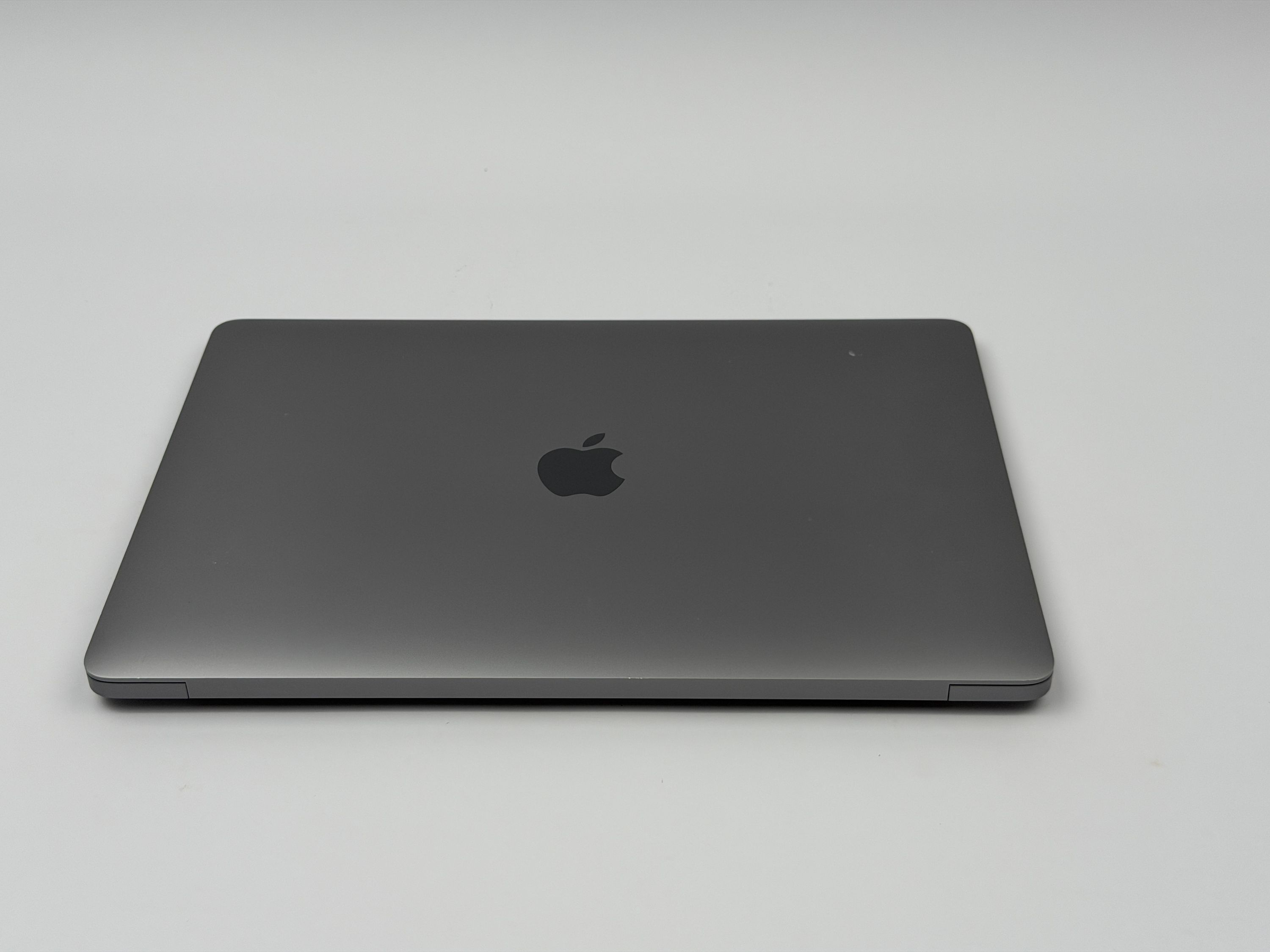 Apple MacBook Air 13,3“ M1 8C CPU 7C GPU 512 GB SSD 16 GB Ram 2020 SPACE GREY