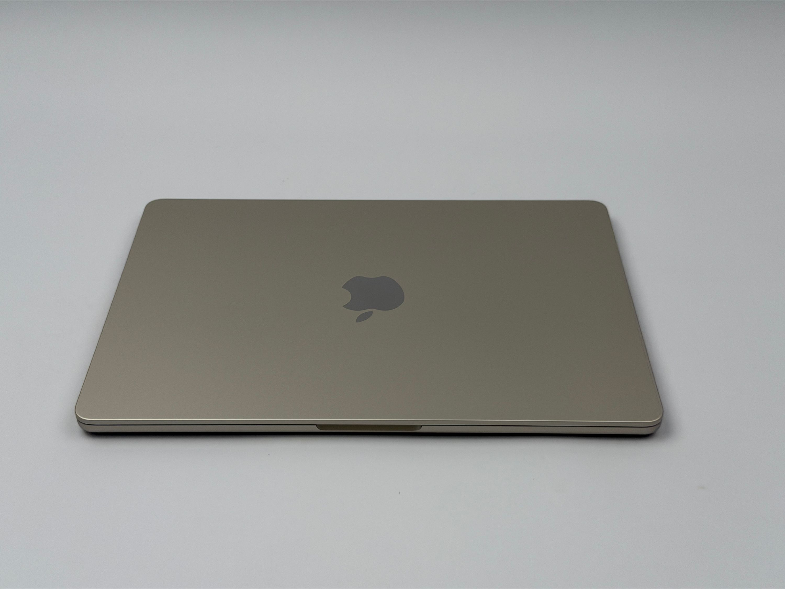 Apple MacBook Air 13,3“ M4 10C CPU 10C GPU 512 GB SSD 16 GB 2025 Polarstern