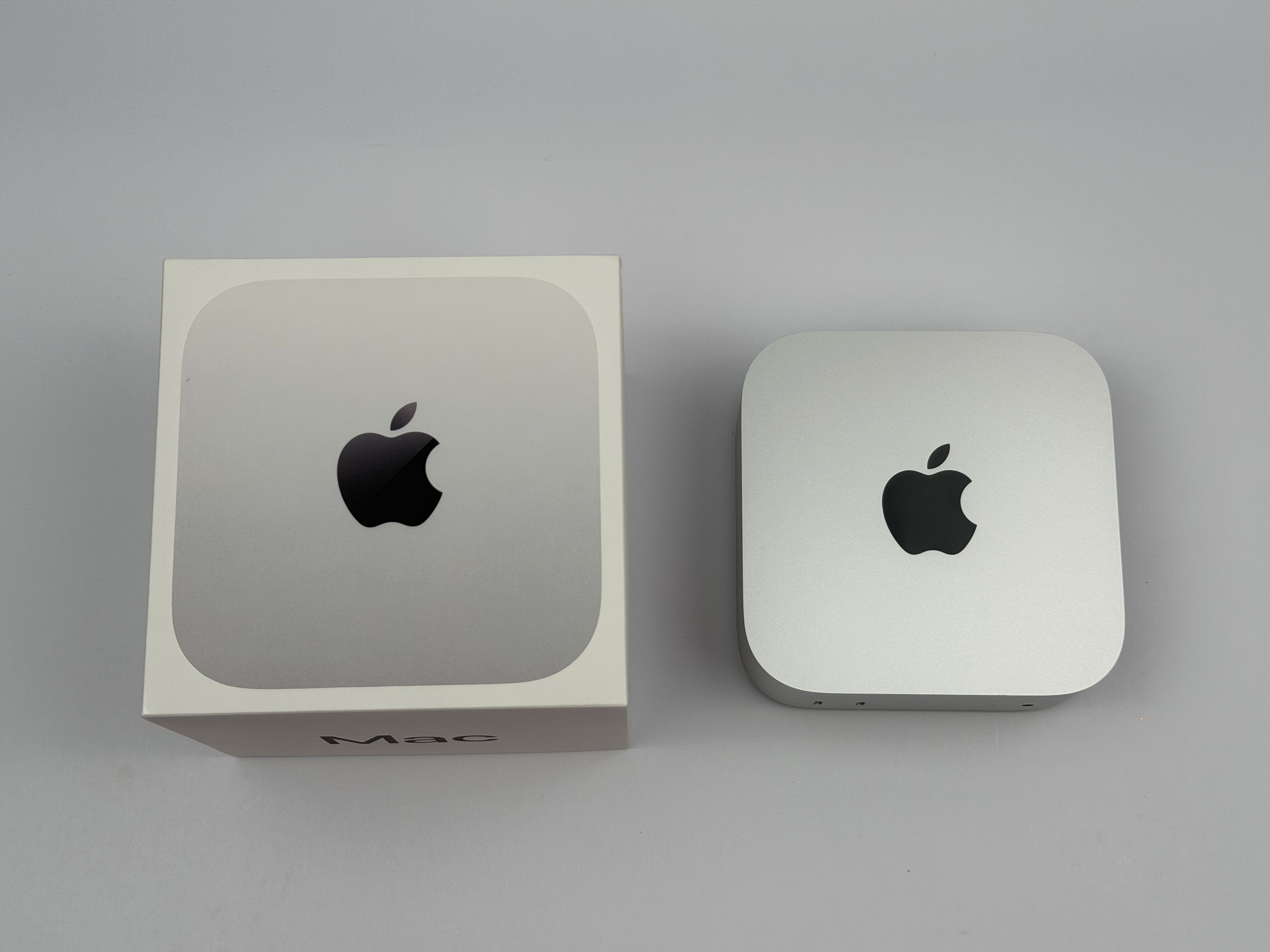 Apple Mac Mini M4 Pro 14-Core CPU 20-Core GPU 48 GB RAM 1 TB SSD SILBER 2024