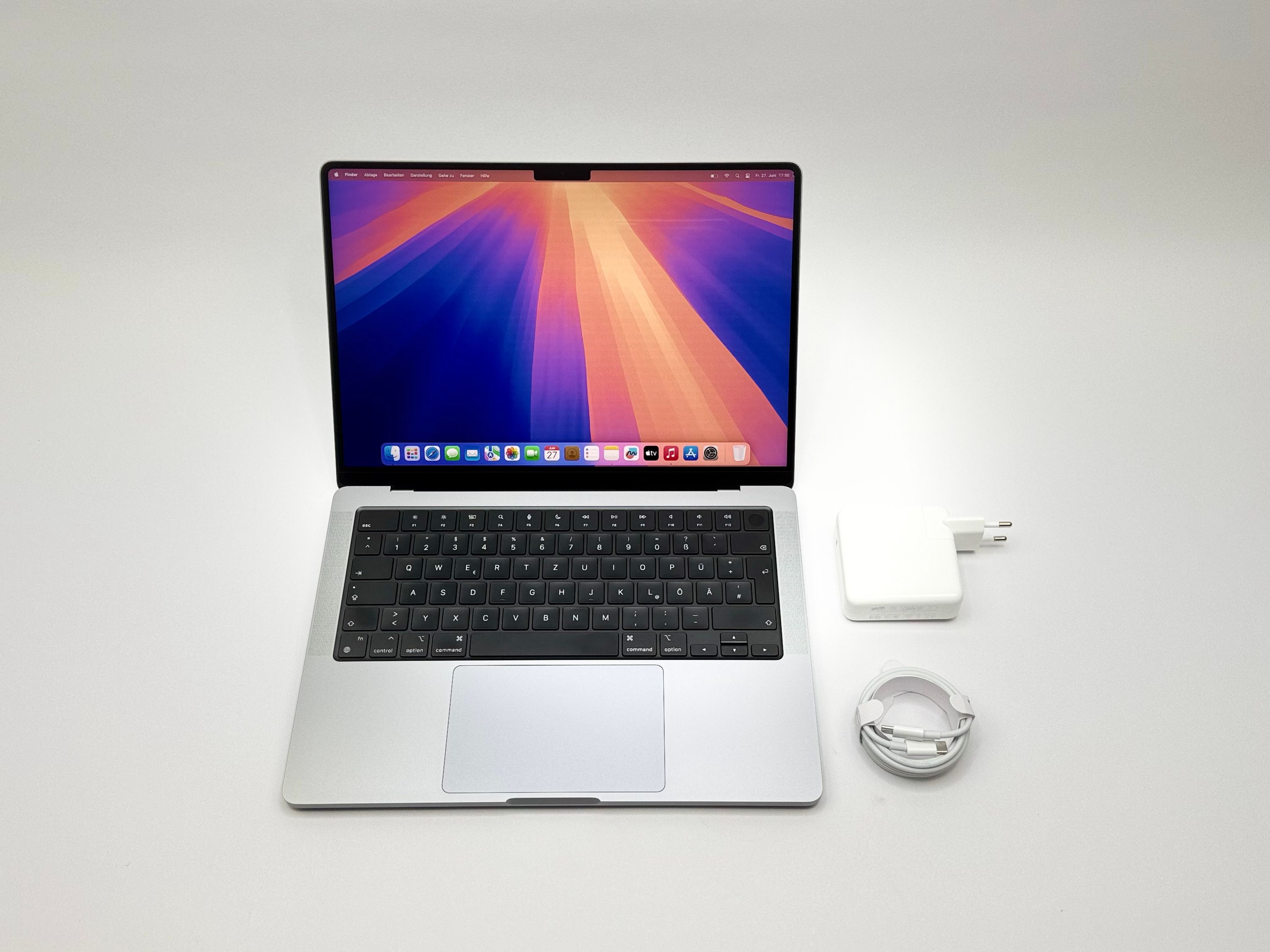 Apple MacBook Pro 14“ M1 PRO 8C CPU 14C GPU 1 TB SSD 32 GB Ram 2021 SPACE GREY