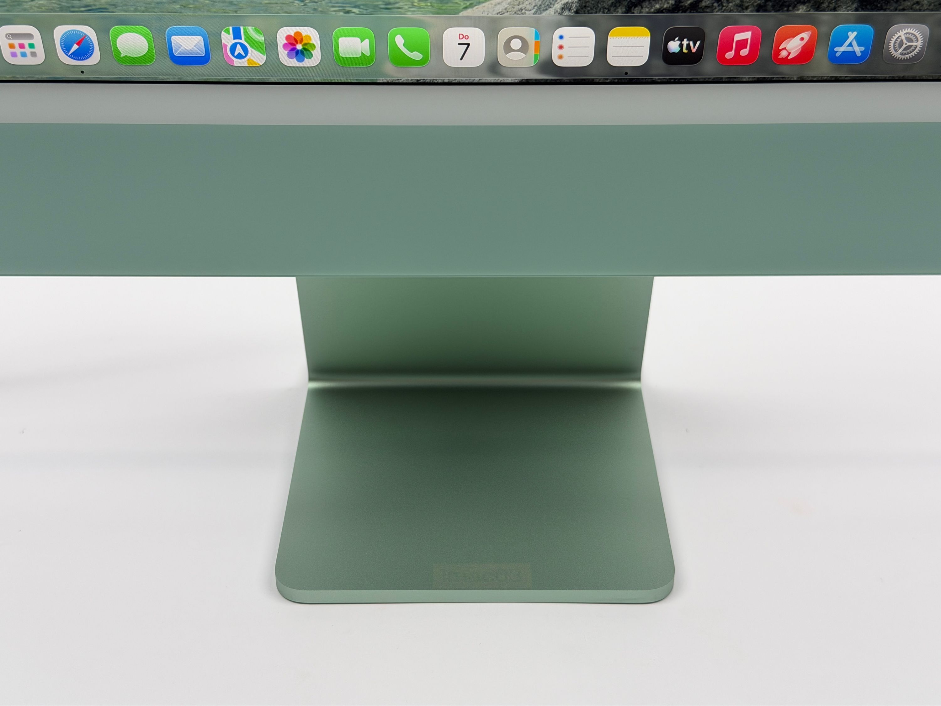 Apple iMac 24" M1 8-Core CPU 8-Core GPU 16 GB RAM 256 GB SSD Grün
