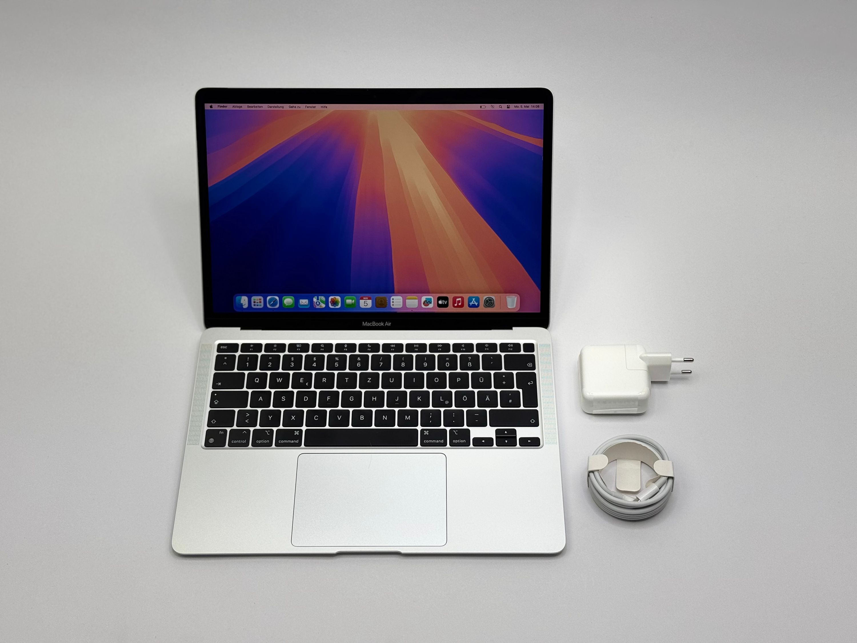 Apple MacBook Air 13,3“ M1 8C CPU 7C GPU 256 GB SSD 8 GB Ram 2020 SILBER