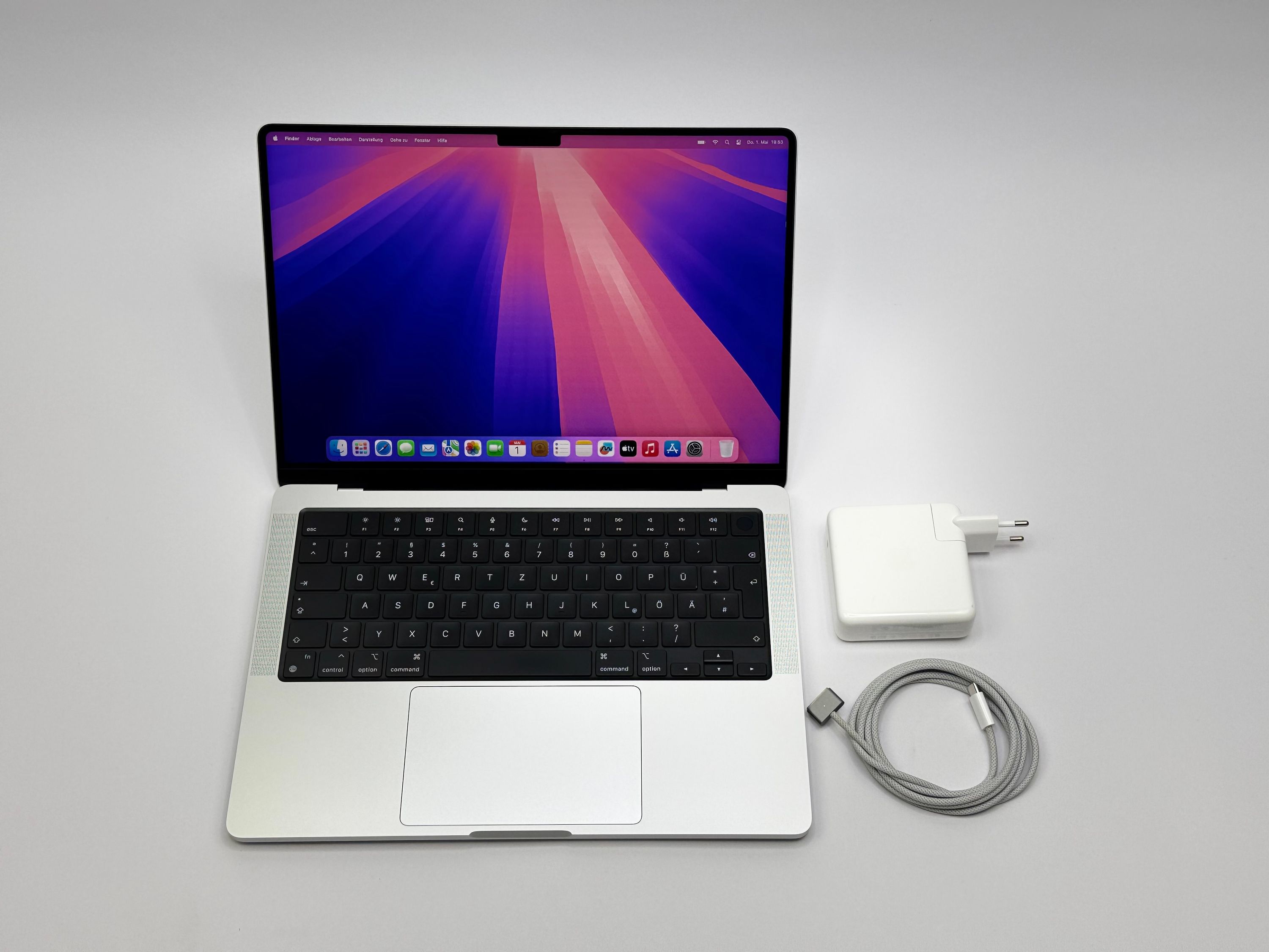 Apple MacBook Pro 14“ M1 MAX 10C CPU 24C GPU 1 TB SSD 32 GB Ram 2021 SPACE GREY