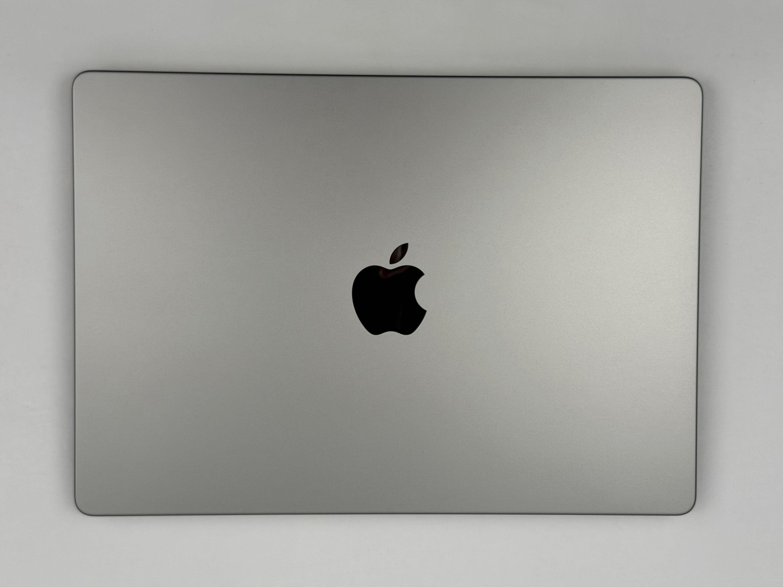 Apple MacBook Pro 14“ M1 PRO 8C CPU 14C GPU 512 GB SSD 16 GB Ram 2021 SPACE GREY