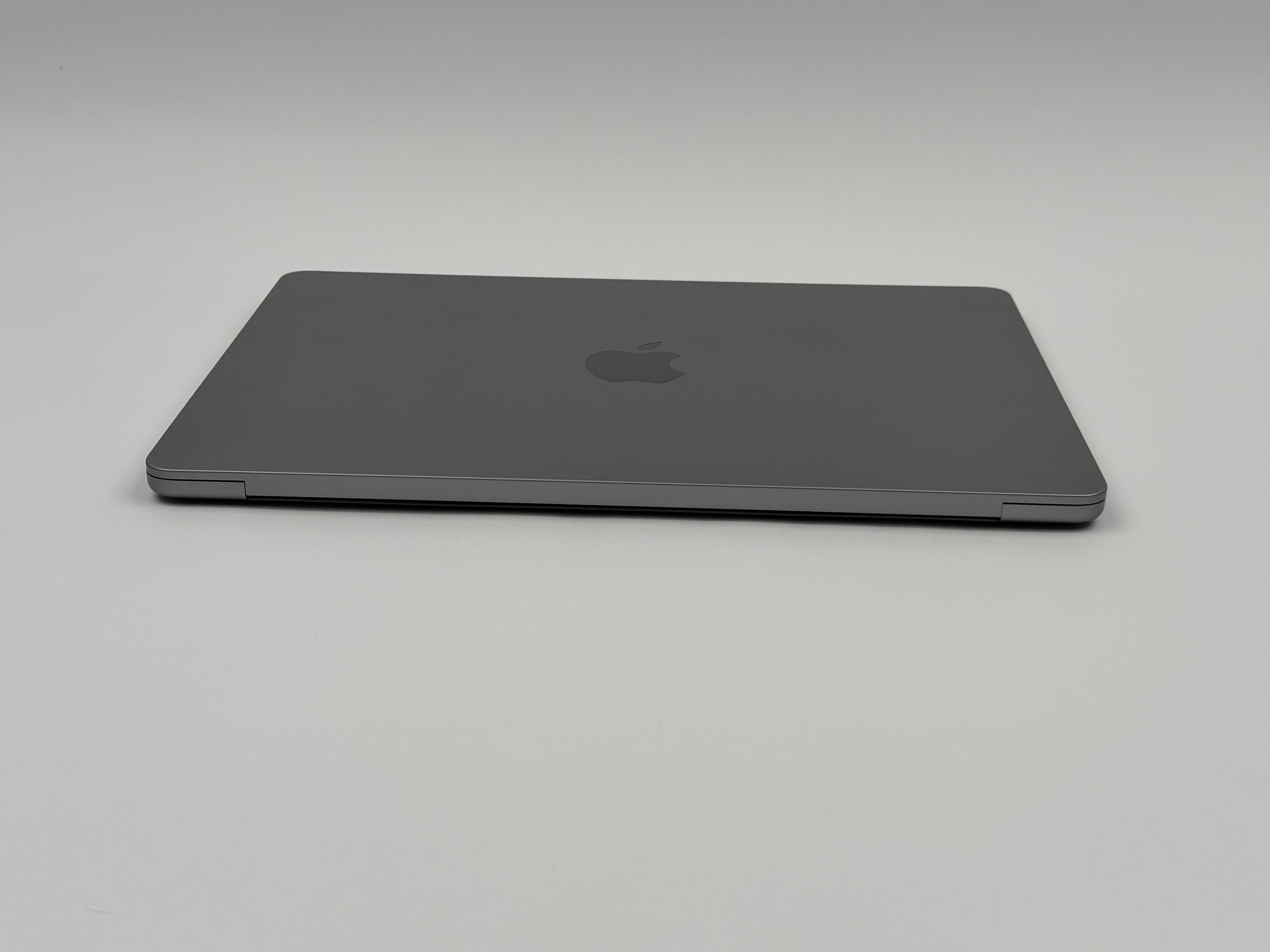 Apple MacBook Air 13,6“ M2 8C CPU 10C GPU 1 TB SSD 24 GB 2022 SPACE GREY