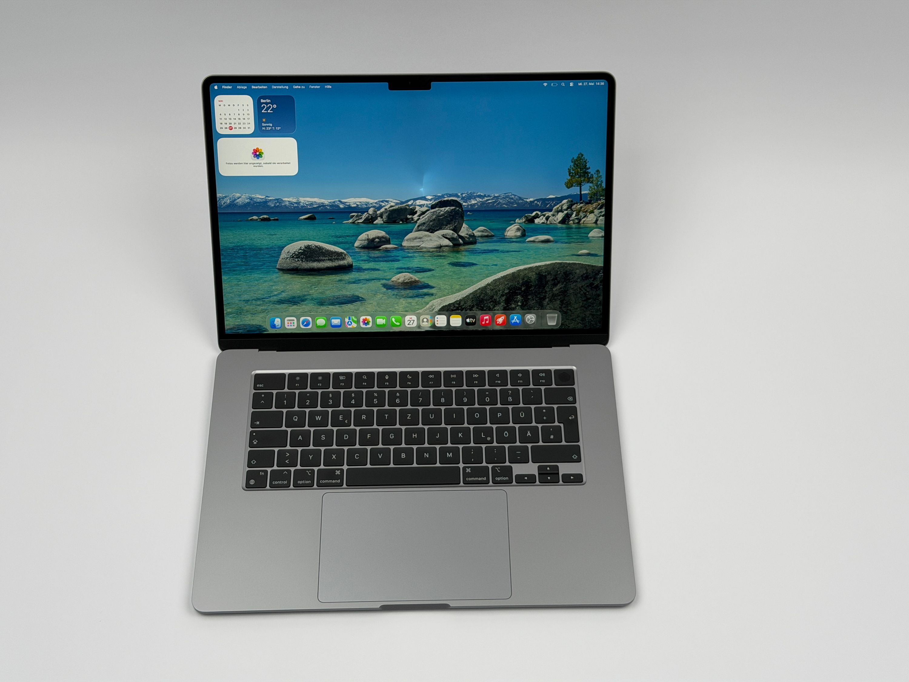 Apple MacBook Air 15,3“ M2 8C CPU 10C GPU 512 GB SSD 16 GB 2023 Space Grey Teildefekt