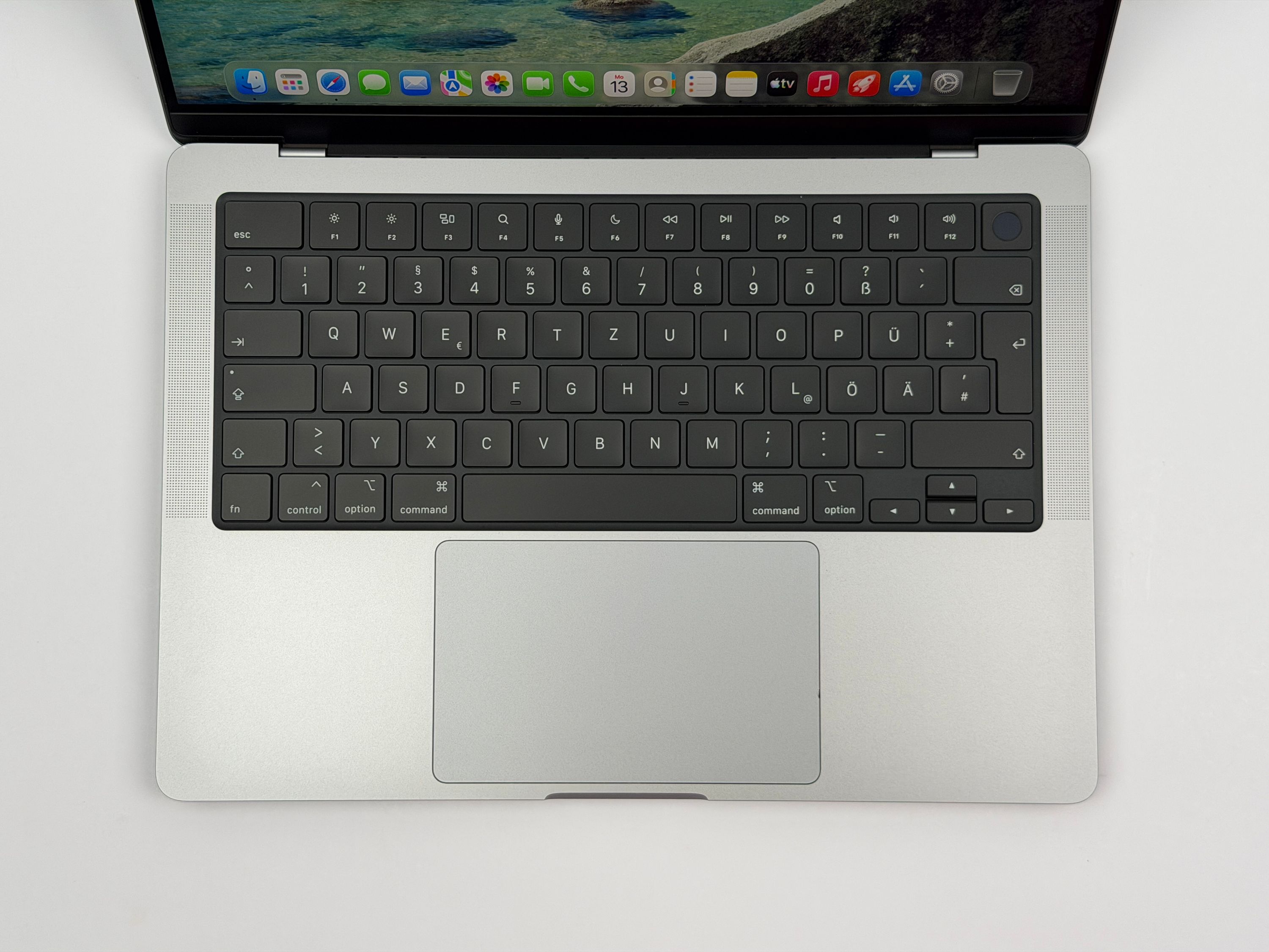 Apple MacBook Pro 14“ M3 8C CPU 10C GPU 512 GB SSD 8 GB Ram 2023 SPACE GREY