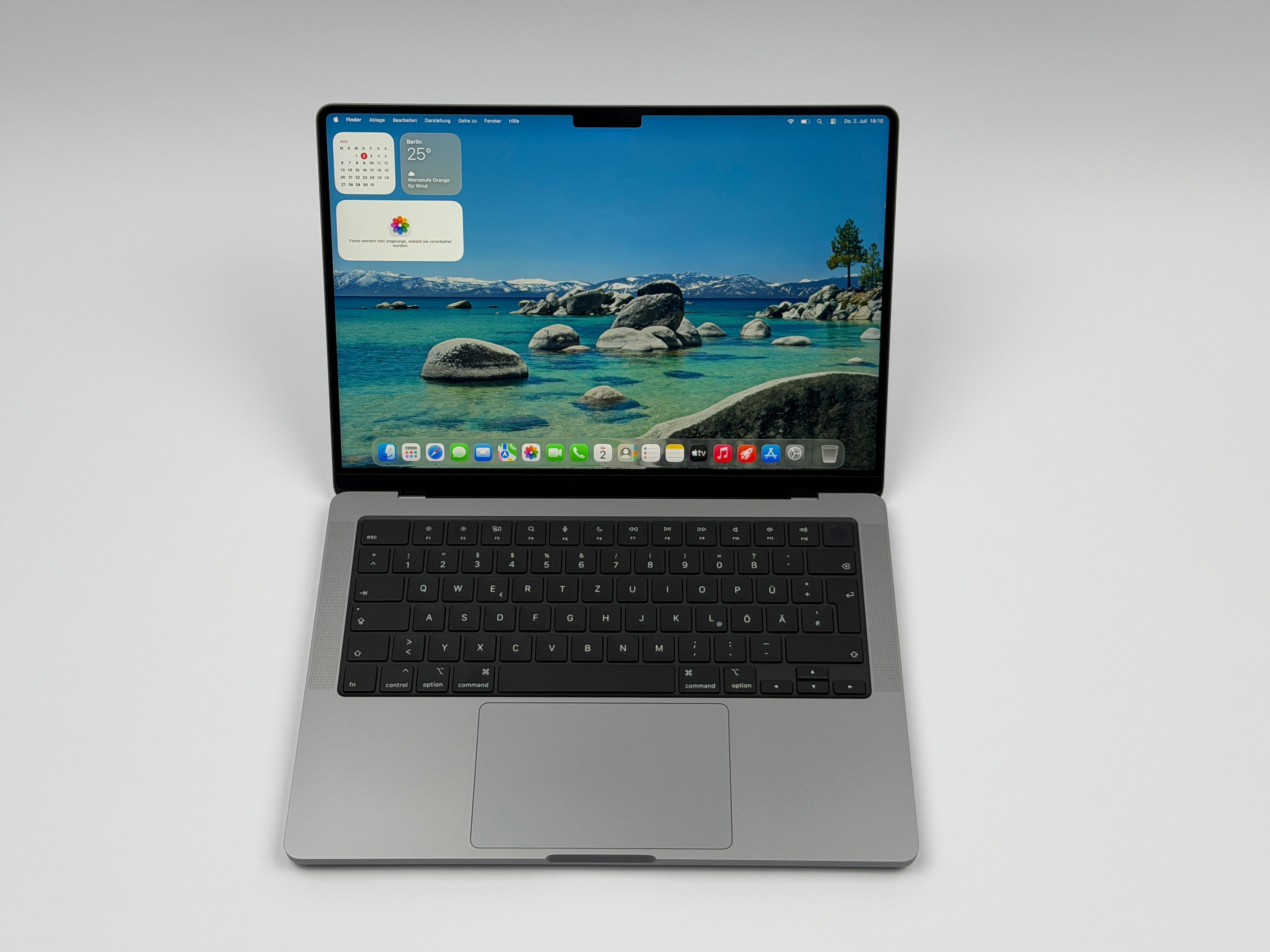 Apple MacBook Pro 14“ M3 8C CPU 10C GPU 512 GB SSD 8 GB Ram 2023 SPACE GREY