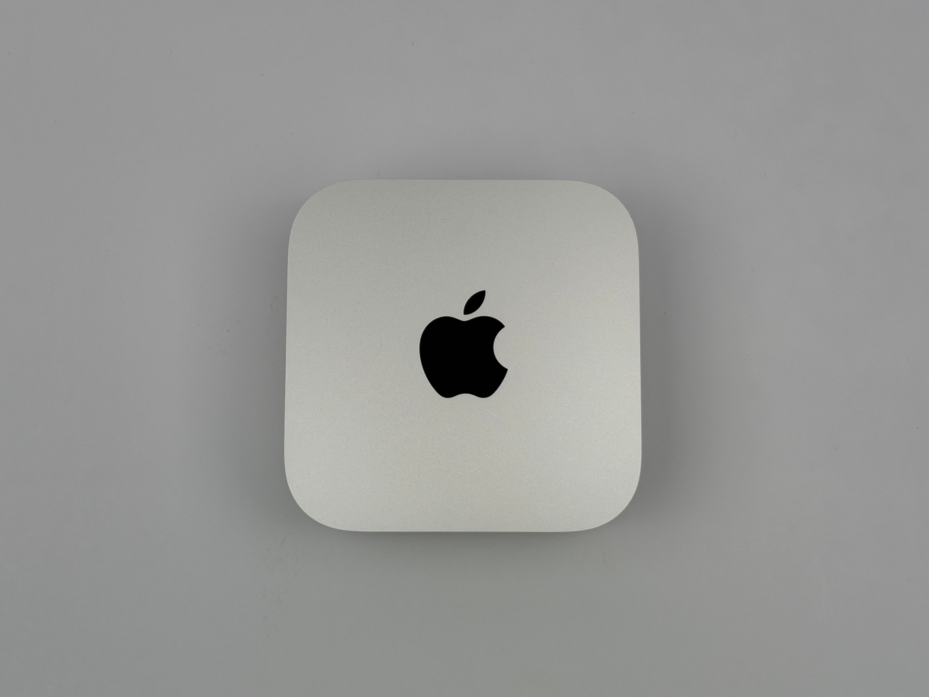 Apple Mac Mini M4 10-Core CPU 10-Core GPU 16 GB RAM 256 GB SSD SILBER 2024