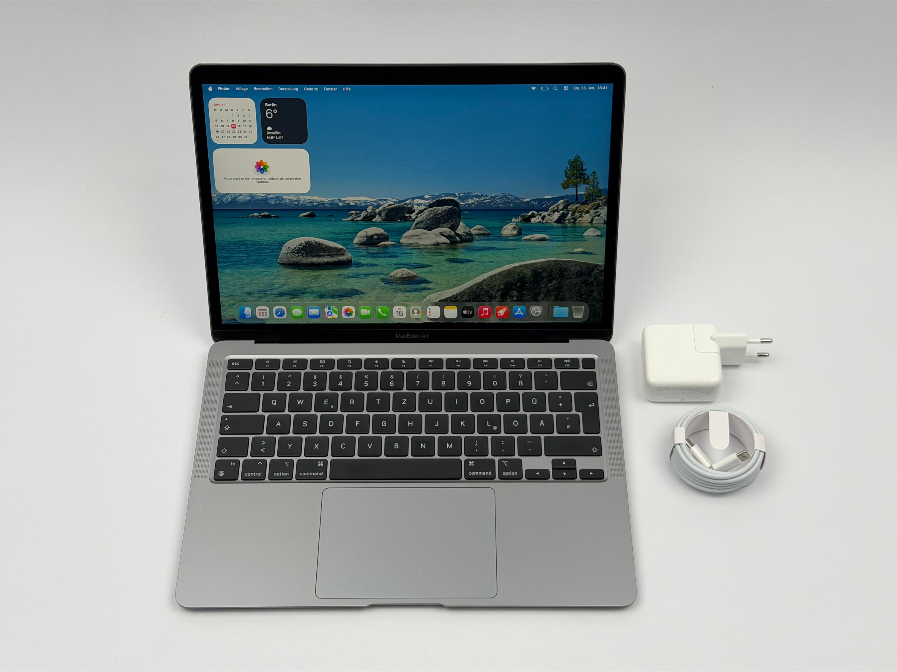 Apple MacBook Air 13,3“ M1 8C CPU 7C GPU 256 GB SSD 16 GB Ram 2020 Space Grey