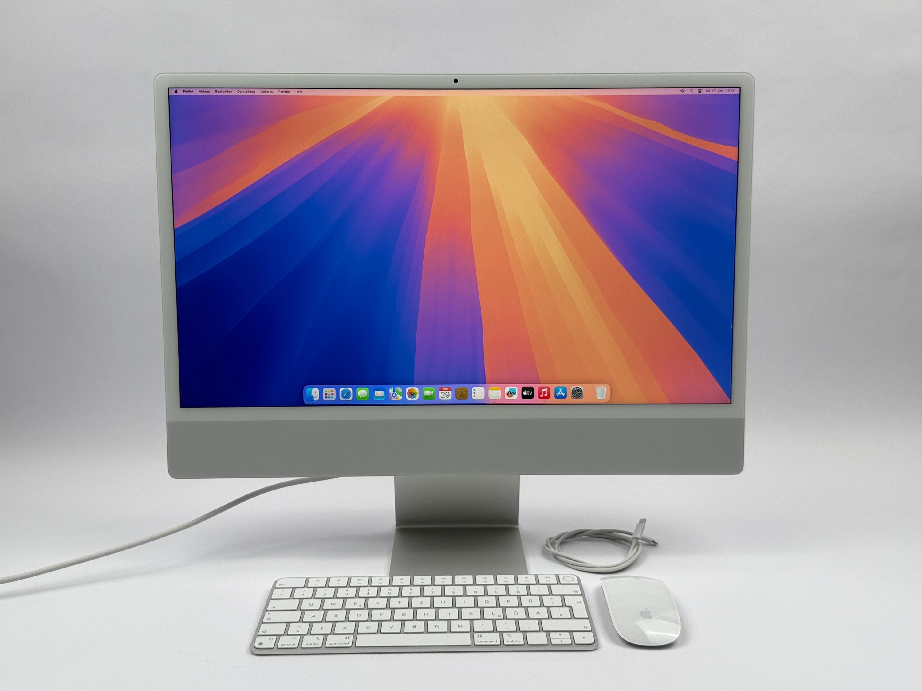 Apple iMac 24" M1 8-Core CPU 8-Core GPU 8GB RAM 512 GB SSD SILBER
