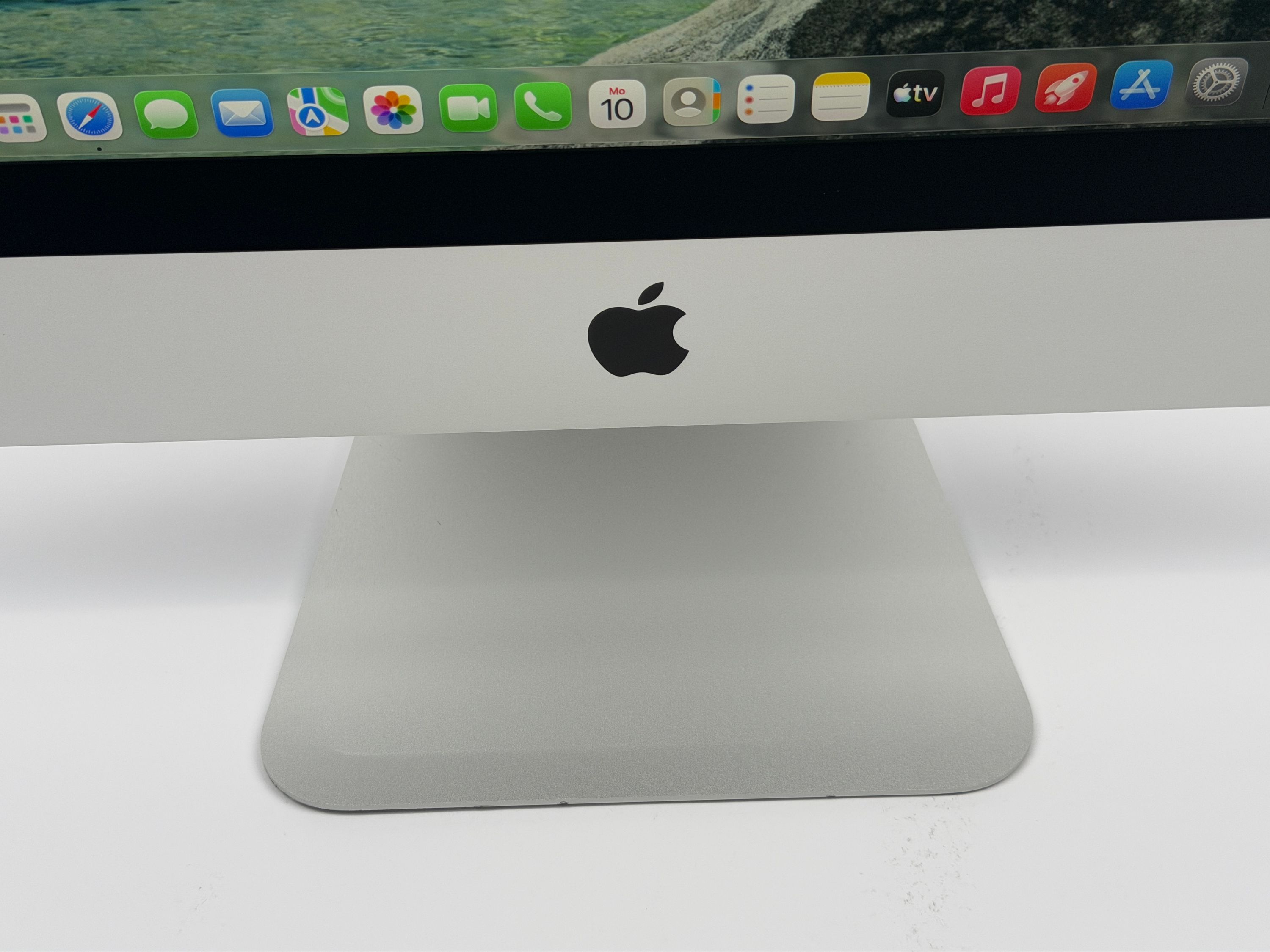 Apple iMac Retina 5K 27“ 6-Core i5 3,1 Ghz 16 GB Ram 256 GB SSD RP 5300 SILBER 2020