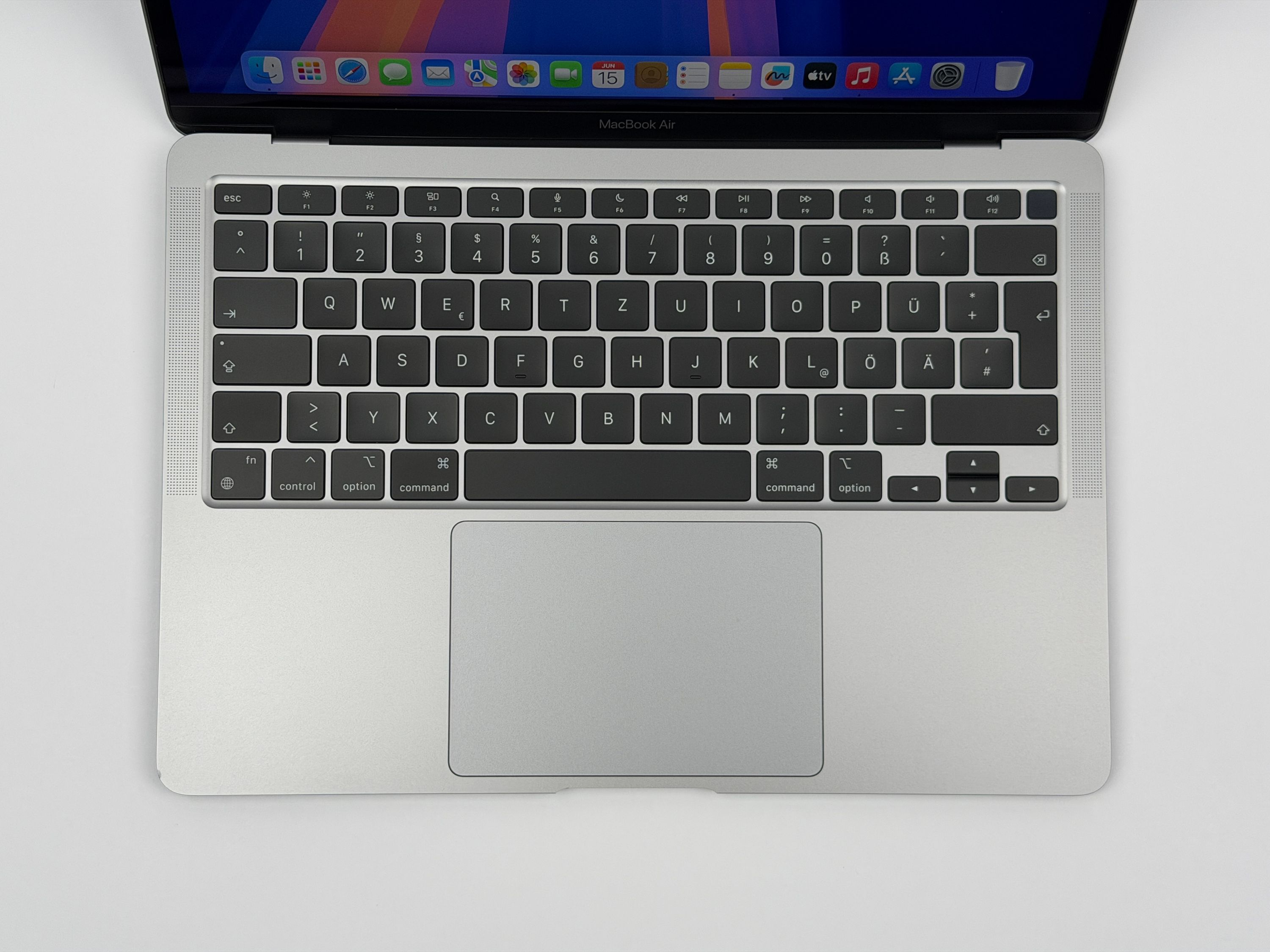 Apple MacBook Air 13,3“ M1 8C CPU 7C GPU 256 GB SSD 8 GB Ram 2020 space grey