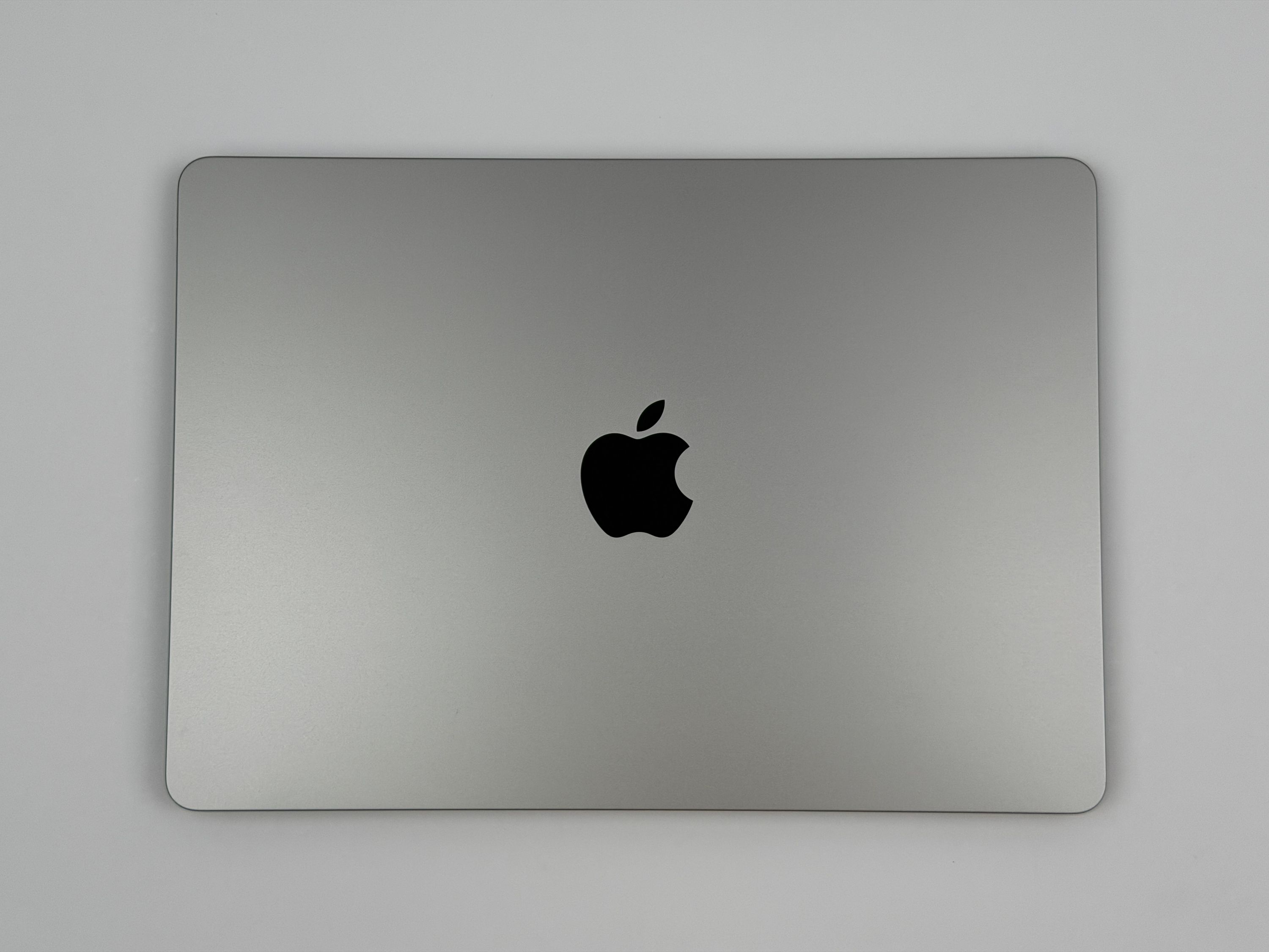 Apple MacBook Air 13,3“ M2 8C CPU 8C GPU 256 GB SSD 16 GB 2022 Space Grey