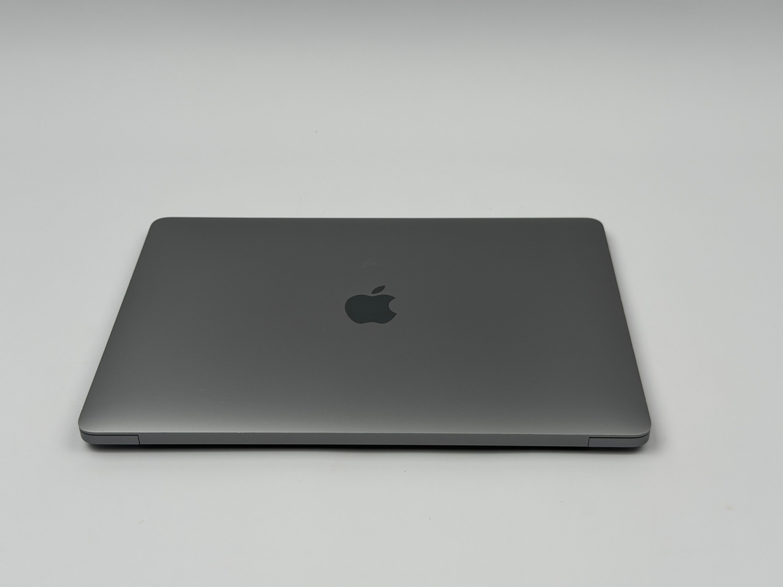 Apple MacBook Air 13,3“ M1 8C CPU 7C GPU 512 GB SSD 16 GB Ram 2020 SPACE GREY