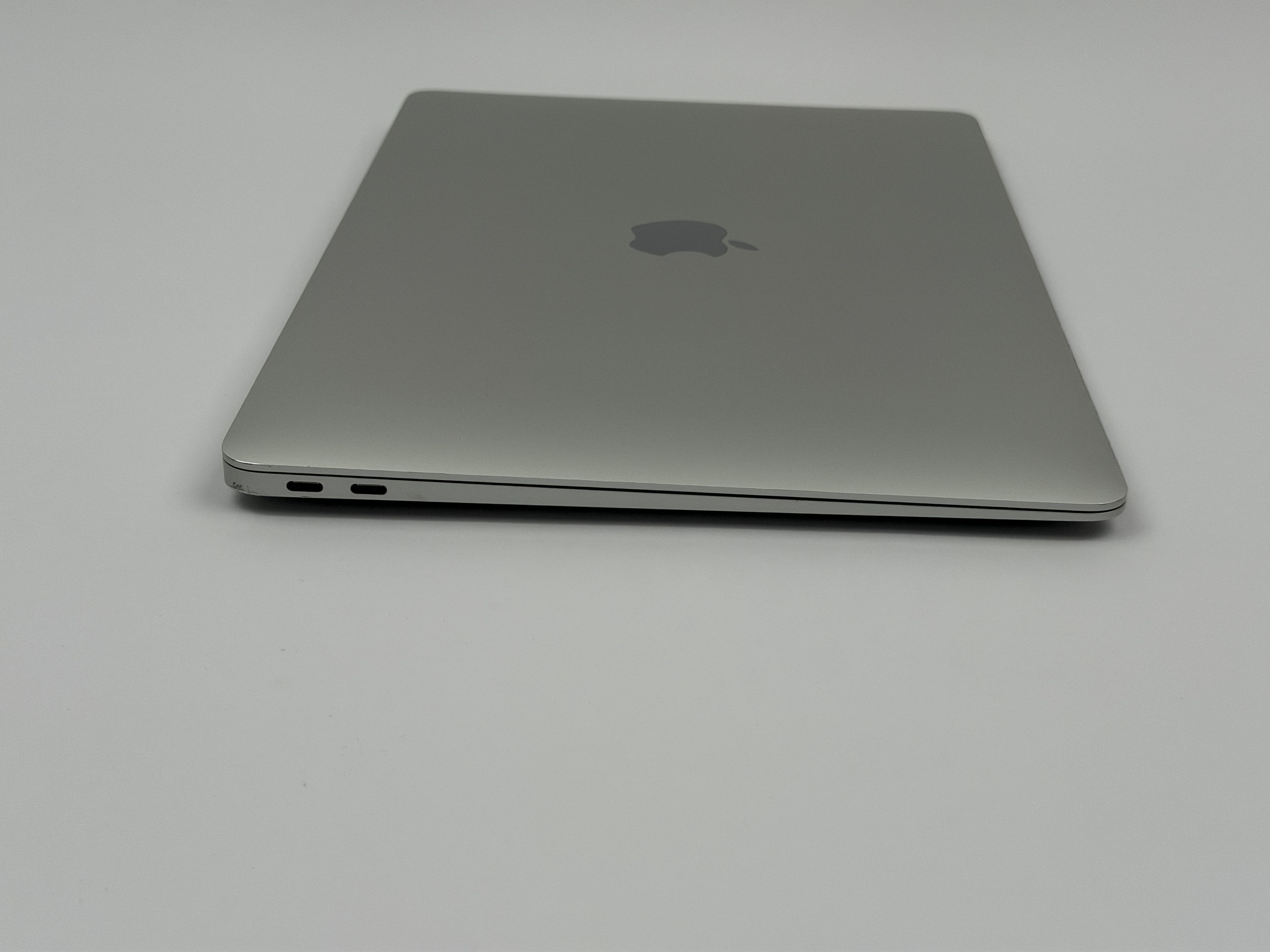 Apple MacBook Air 13,3“ M1 8C CPU 7C GPU 256 GB SSD 16 GB Ram 2020 Silber DEFEKT