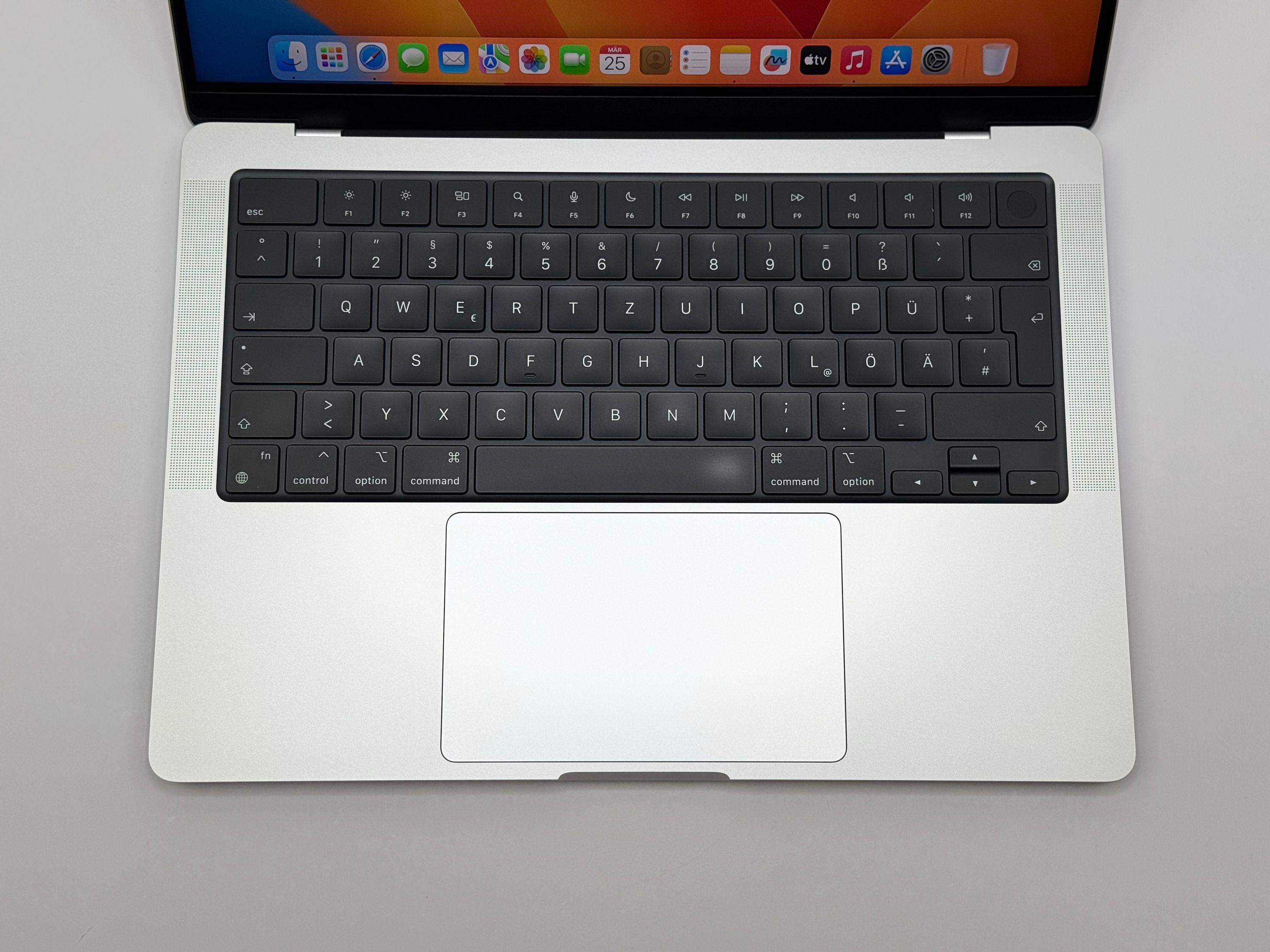 Apple MacBook Pro 14“ M2 PRO 10C CPU 16C GPU 512 GB SSD 16 GB Ram 2023 SILBER
