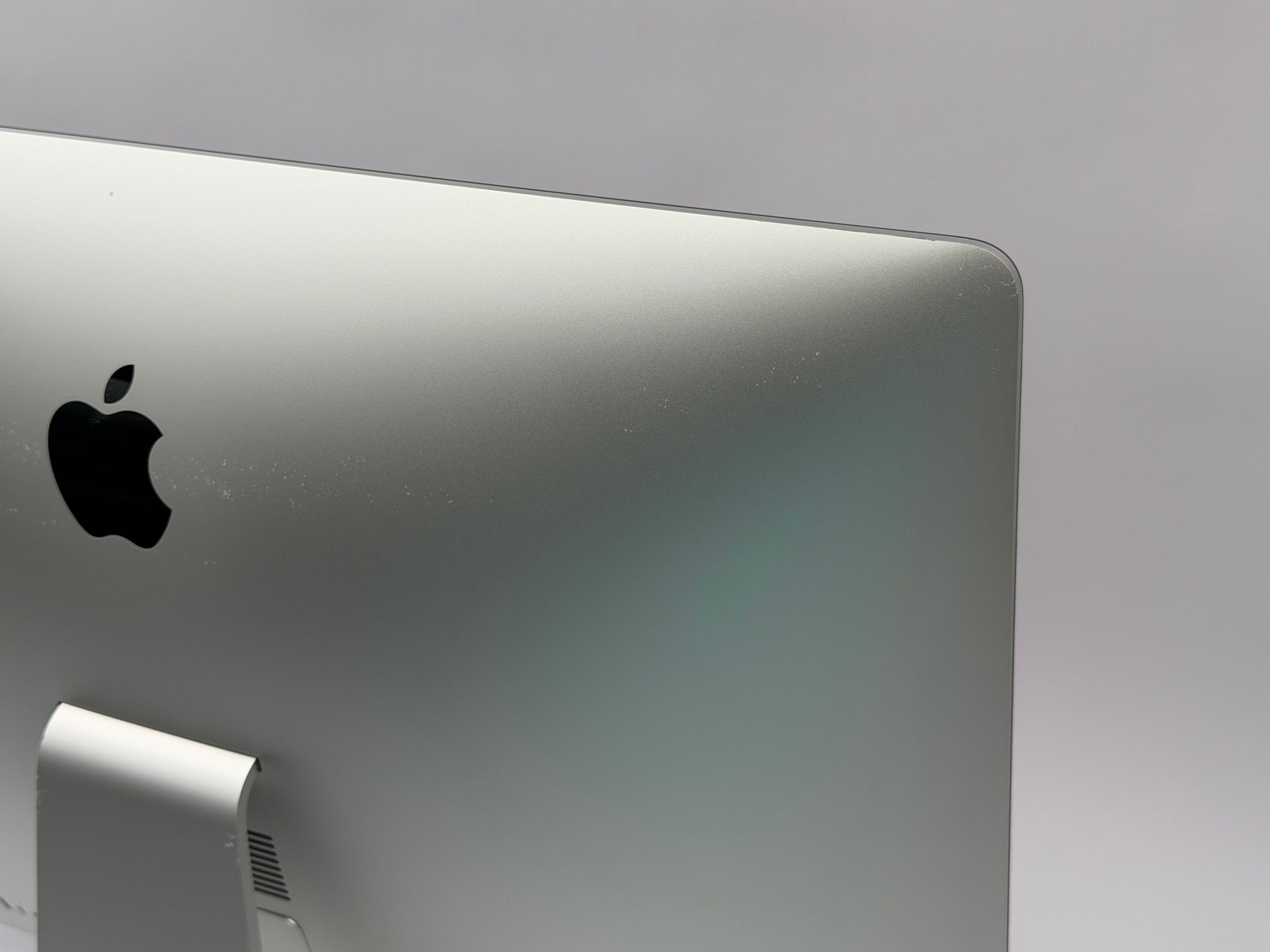 Apple iMac Retina 5K 27“ 10-Core i9 3,6 Ghz 16 GB Ram 1 TB SSD RP 5500 XT SILBER 2020