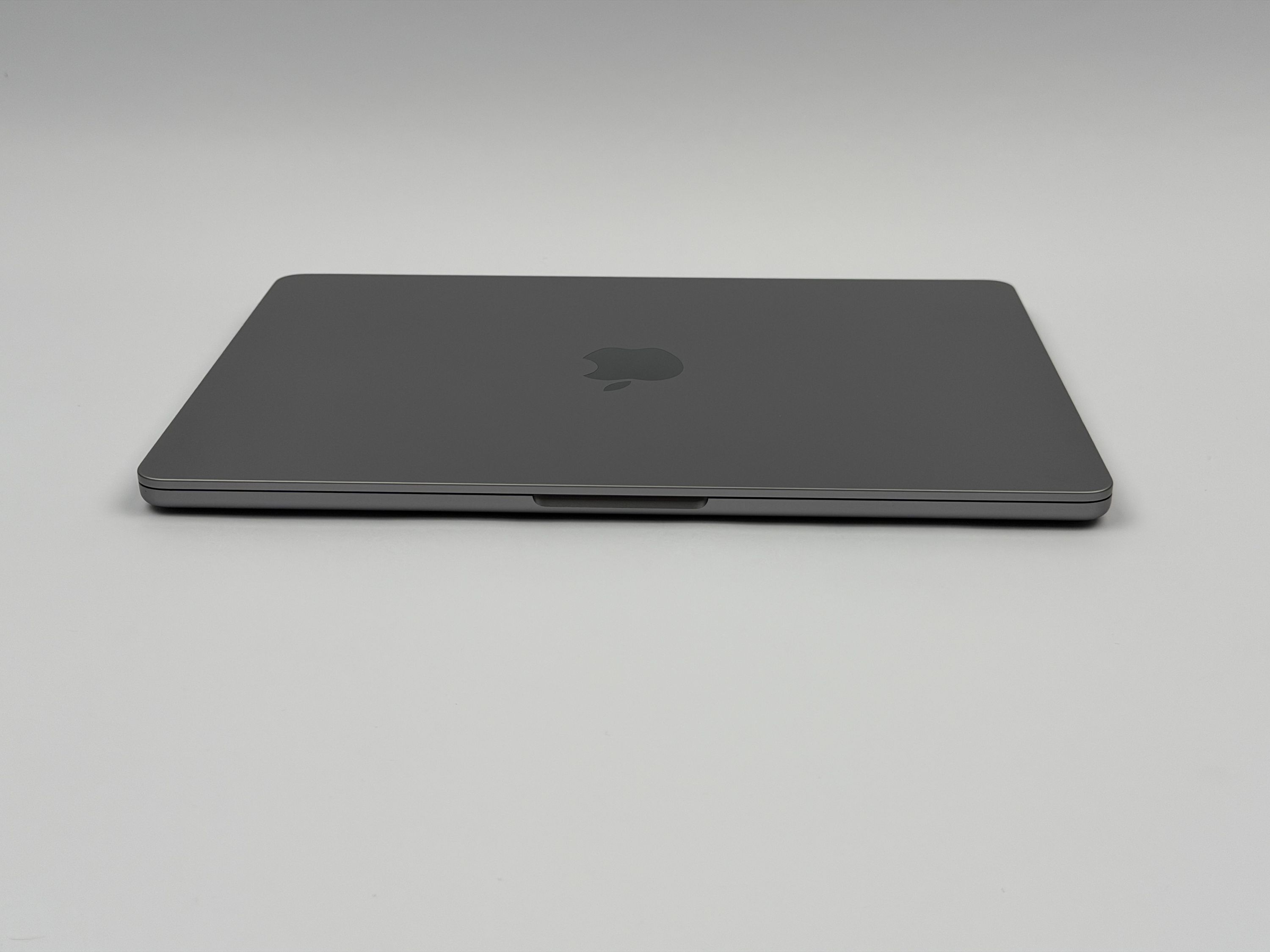 Apple MacBook Air 13,6“ M2 8C CPU 10C GPU 1 TB SSD 24 GB 2022 SPACE GREY