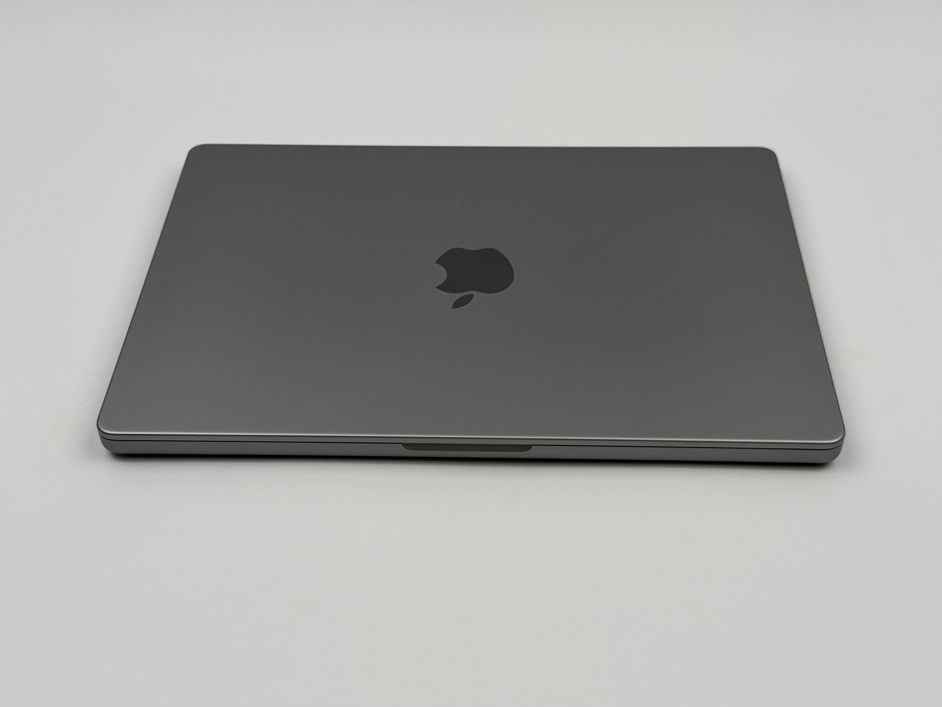 Apple MacBook Pro 14“ M2 PRO 10C CPU 16C GPU 512 GB SSD 16 GB Ram 2023 SPACE GREY