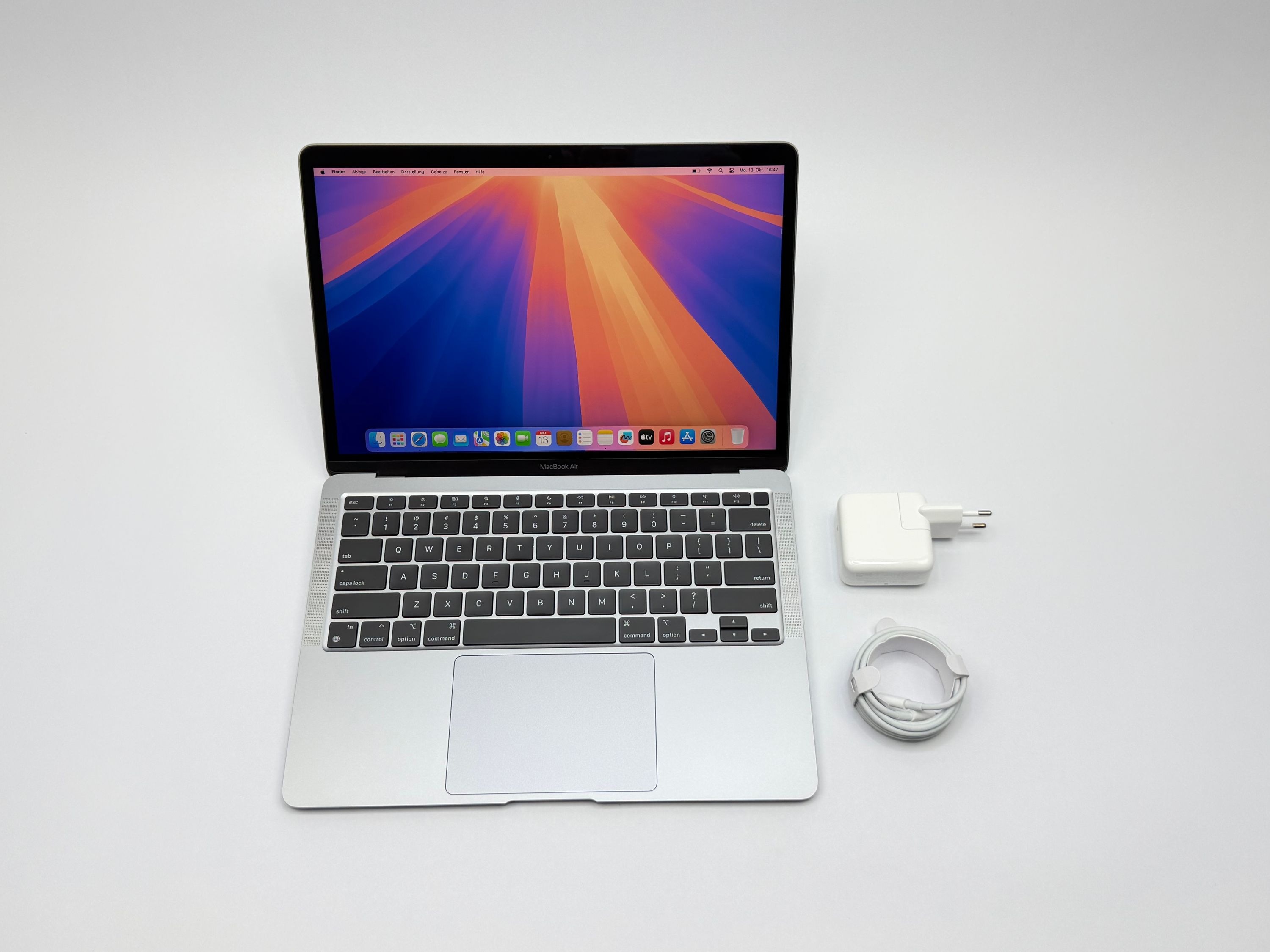 Apple MacBook Air 13,3“ M1 8C CPU 7C GPU 256 GB SSD 16 GB Ram 2020 Space Grey QWERTY