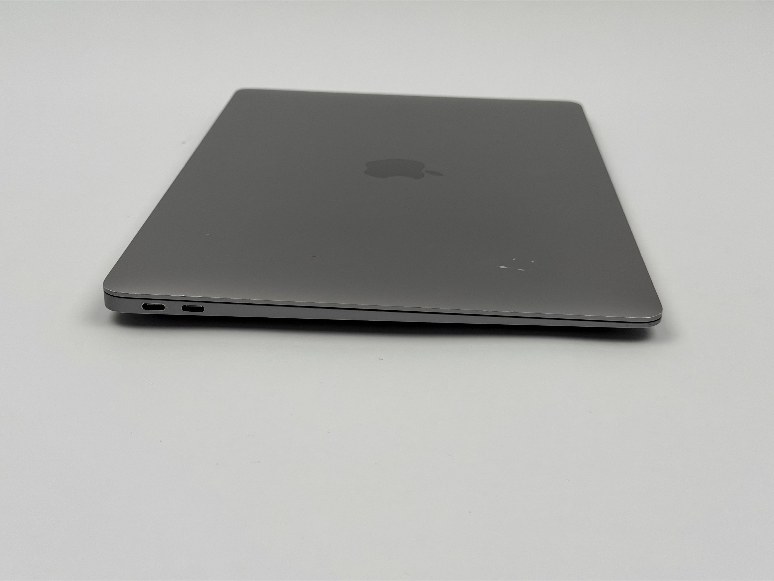 Apple MacBook Air 13,3“ M1 8C CPU 7C GPU 256 GB SSD 16 GB Ram 2020 Space Grey