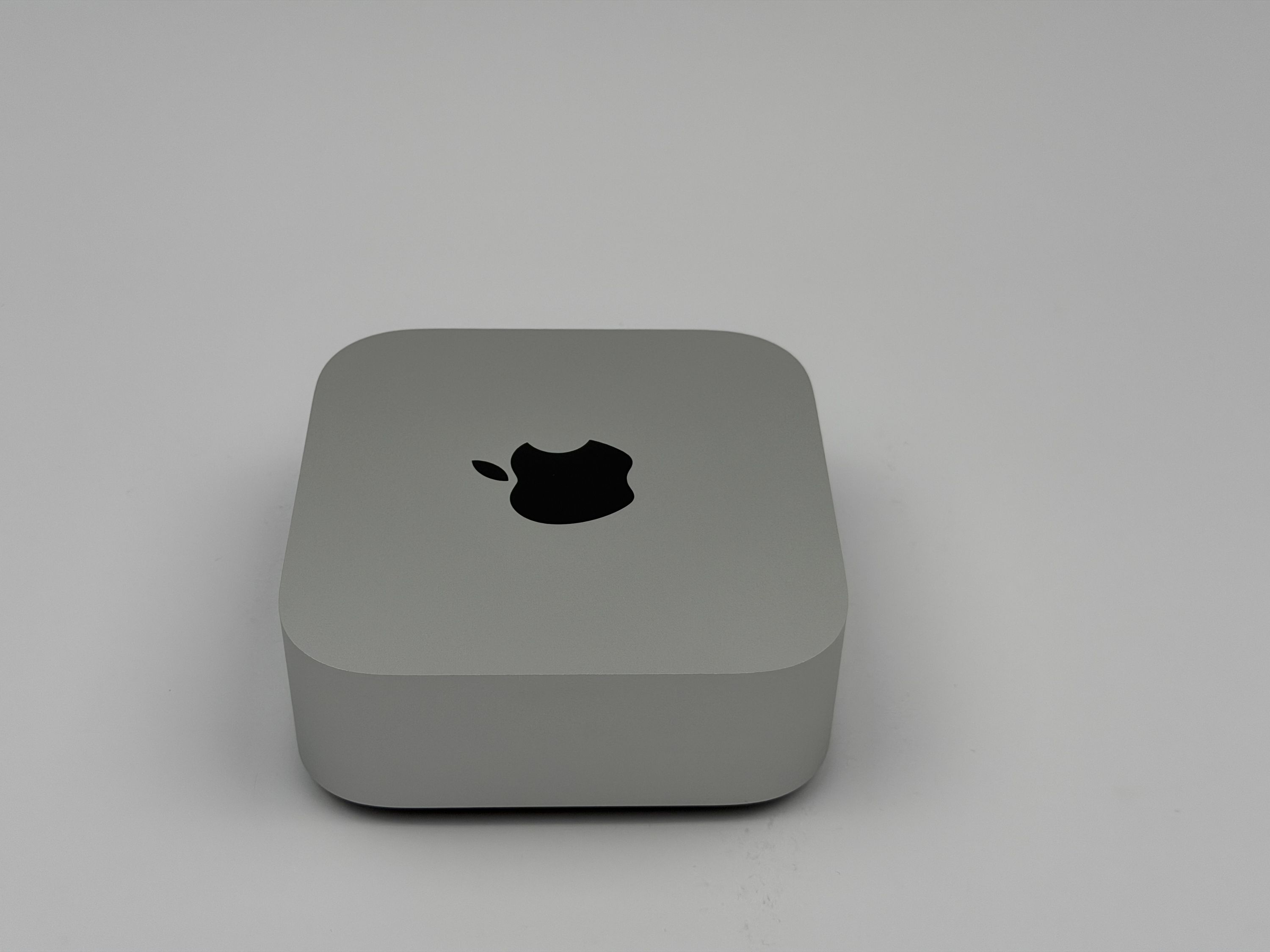 Apple Mac Mini M4 10-Core CPU 10-Core GPU 24 GB RAM 512 GB SSD SILBER 2024