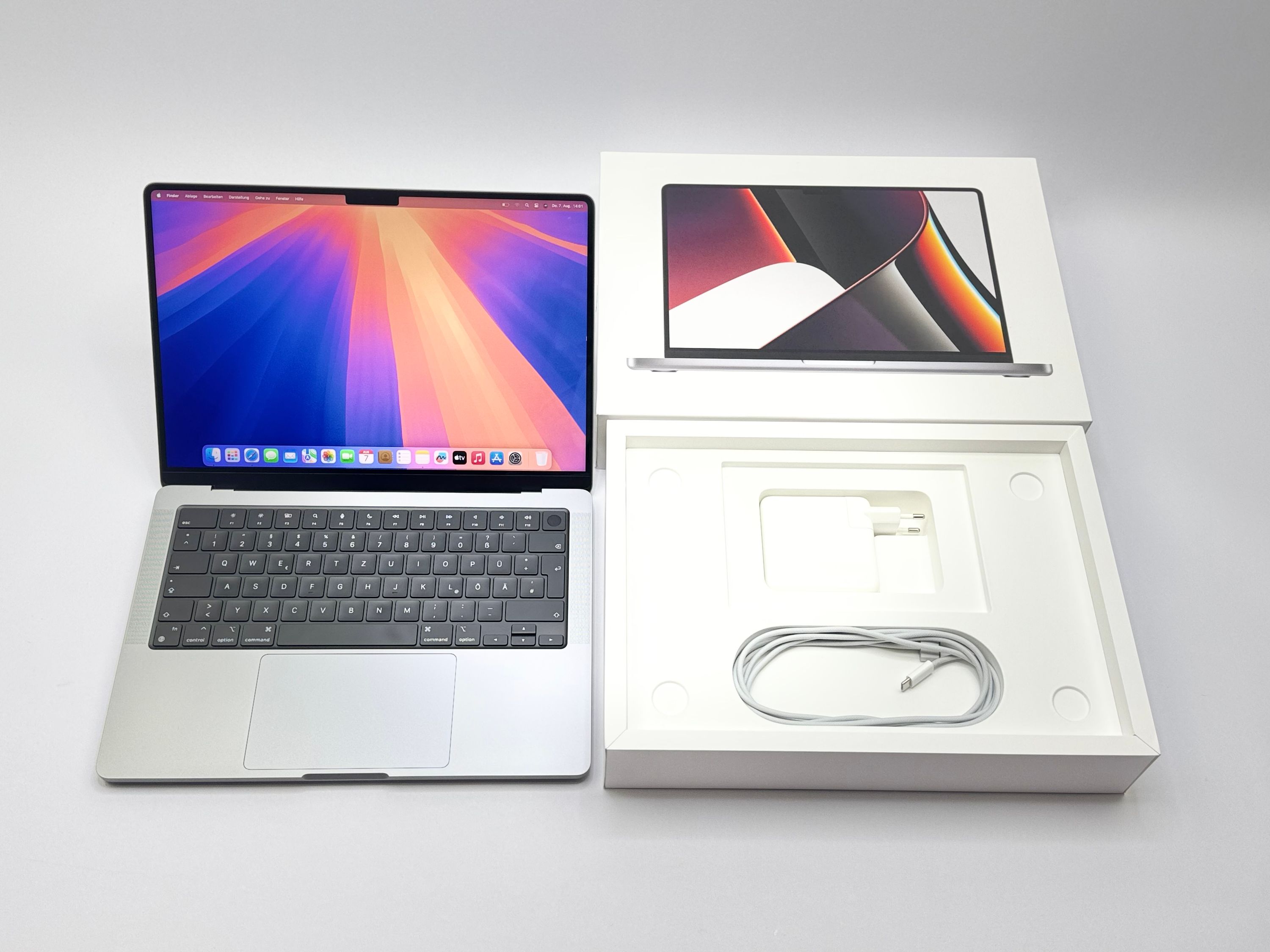 Apple MacBook Pro 14“ M1 PRO 10C CPU 16C GPU 1 TB SSD 16 GB Ram 2021 SPACE GREY