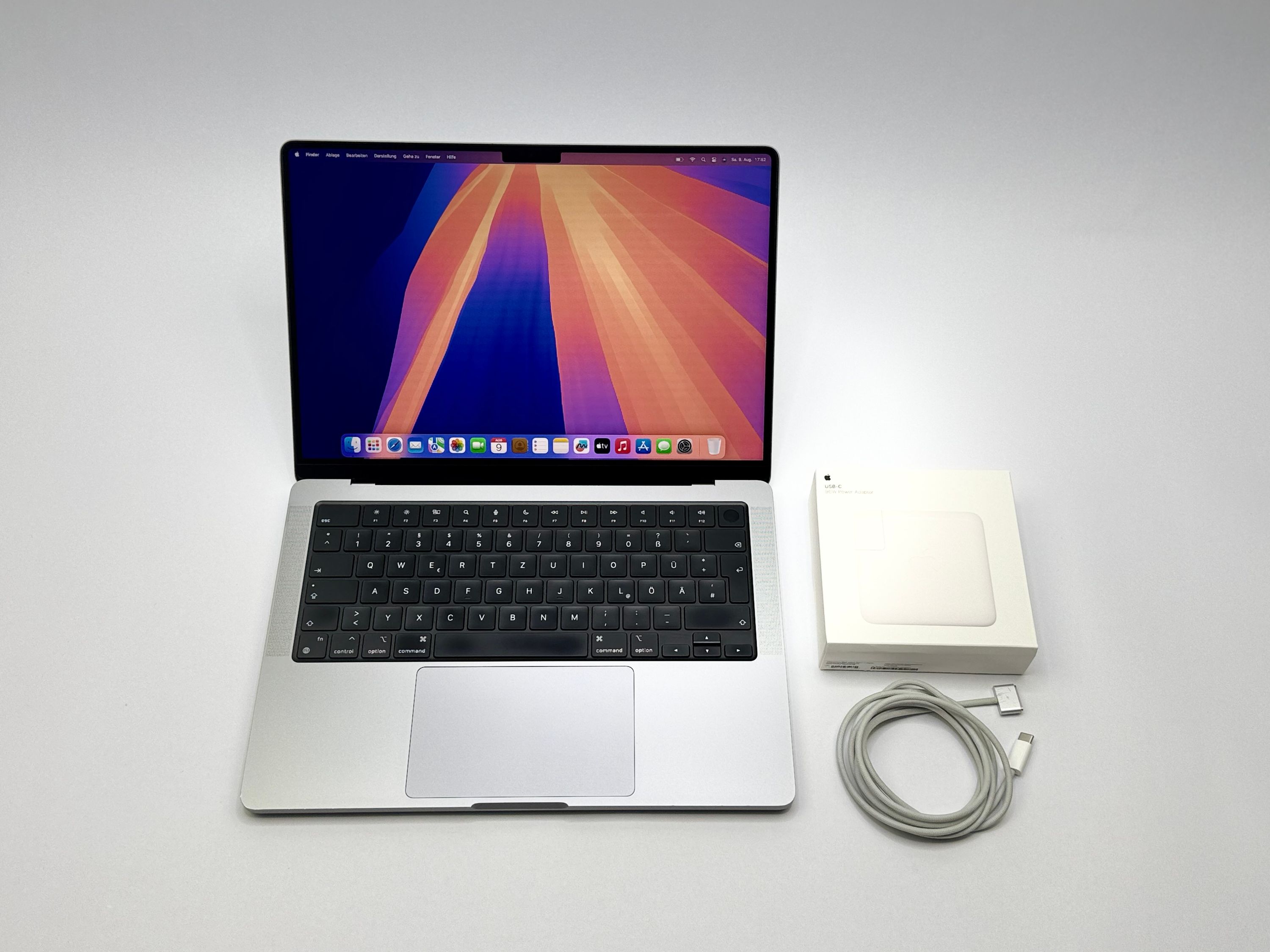 Apple MacBook Pro 14“ M1 MAX 10C CPU 32C GPU 1 TB SSD 64 GB Ram 2021 SPACE GREY