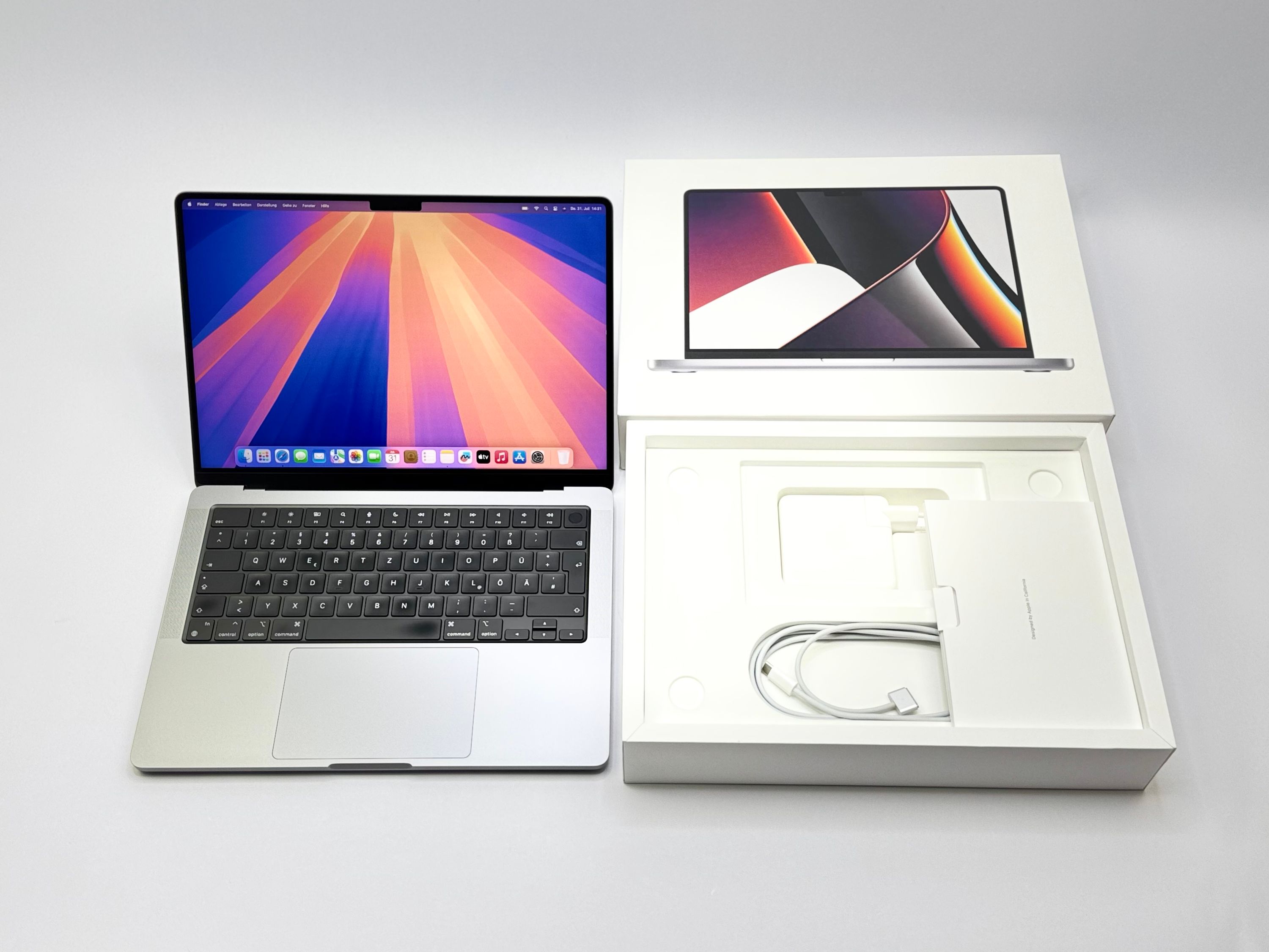 Apple MacBook Pro 14“ M1 PRO 10C CPU 16C GPU 1 TB SSD 16 GB Ram 2021 SPACE GREY