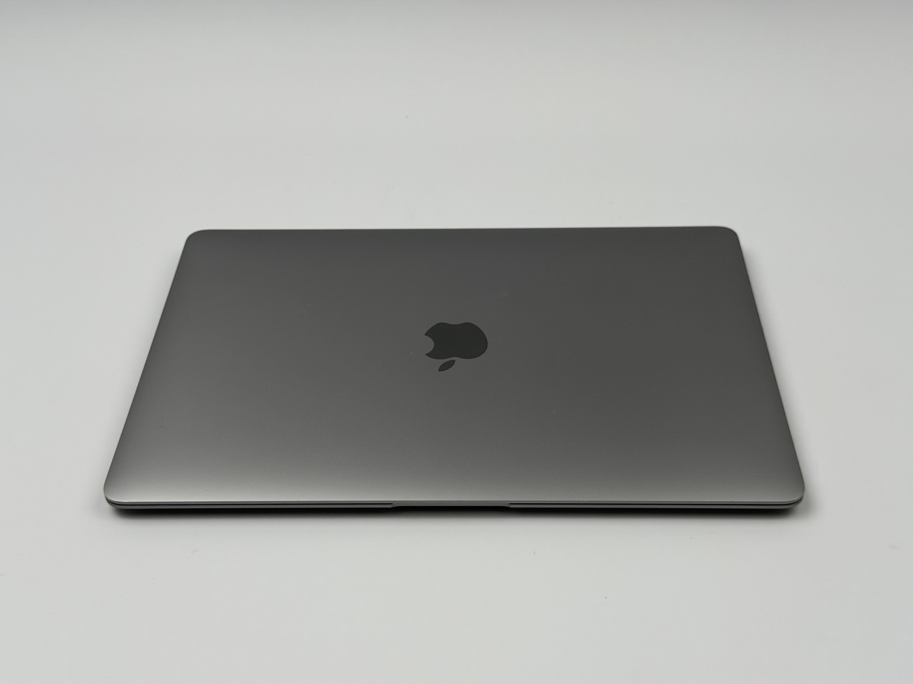 Apple MacBook Air 13,3“ M1 8C CPU 7C GPU 512 GB SSD 16 GB Ram 2020 SPACE GREY