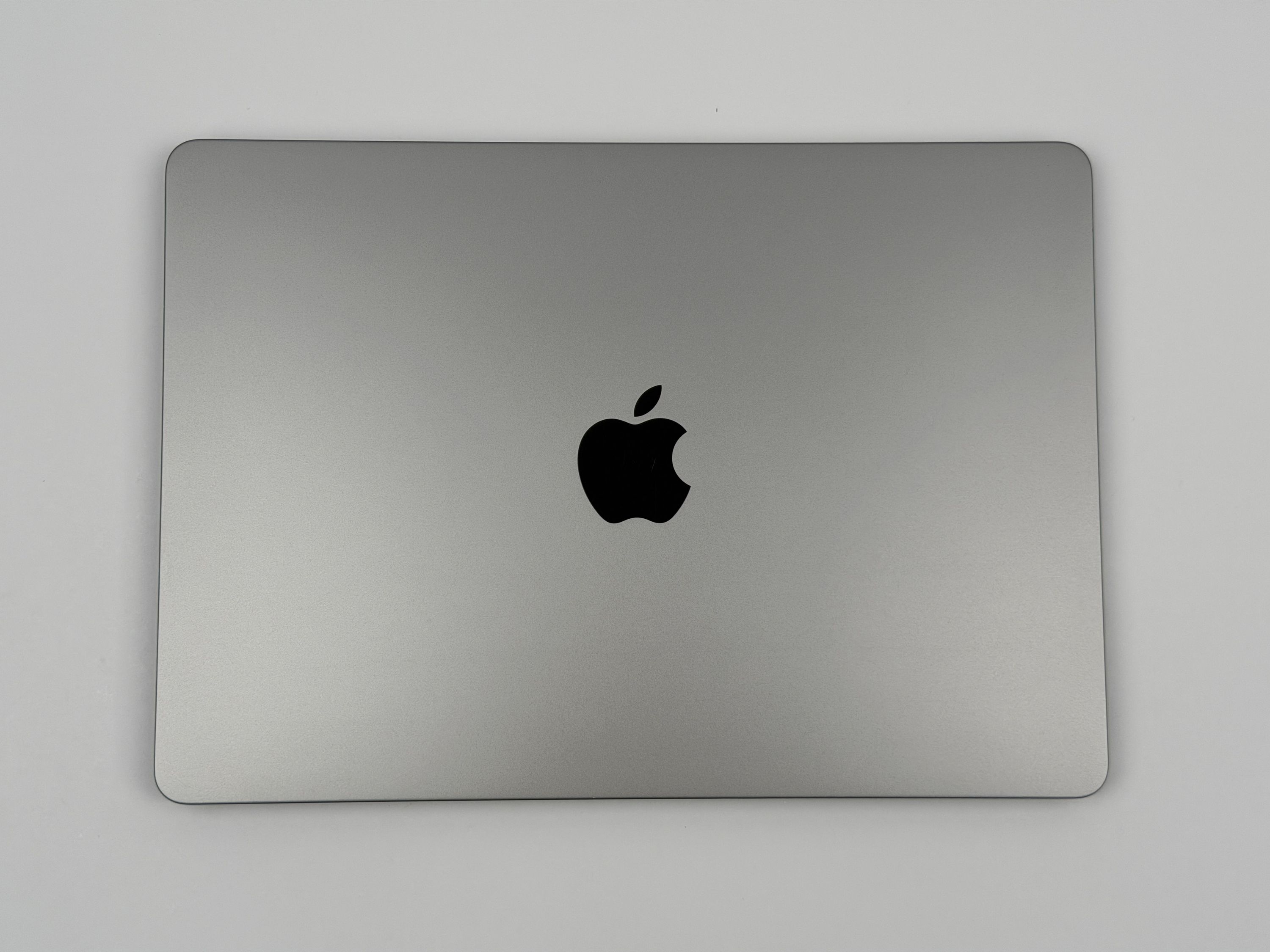 Apple MacBook Air 13,6“ M2 8C CPU 8C GPU 512 GB SSD 8 GB 2022 SPACE GREY