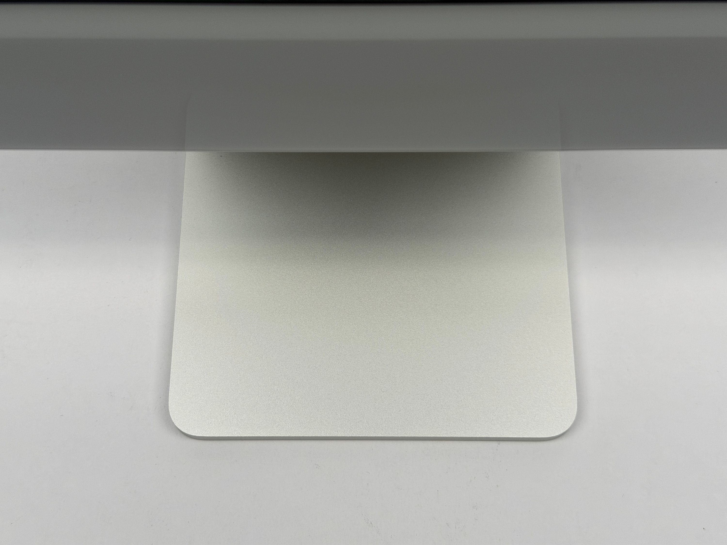 Apple iMac 24" M1 8-Core CPU 8-Core GPU 8GB RAM 256 GB SSD SILBER