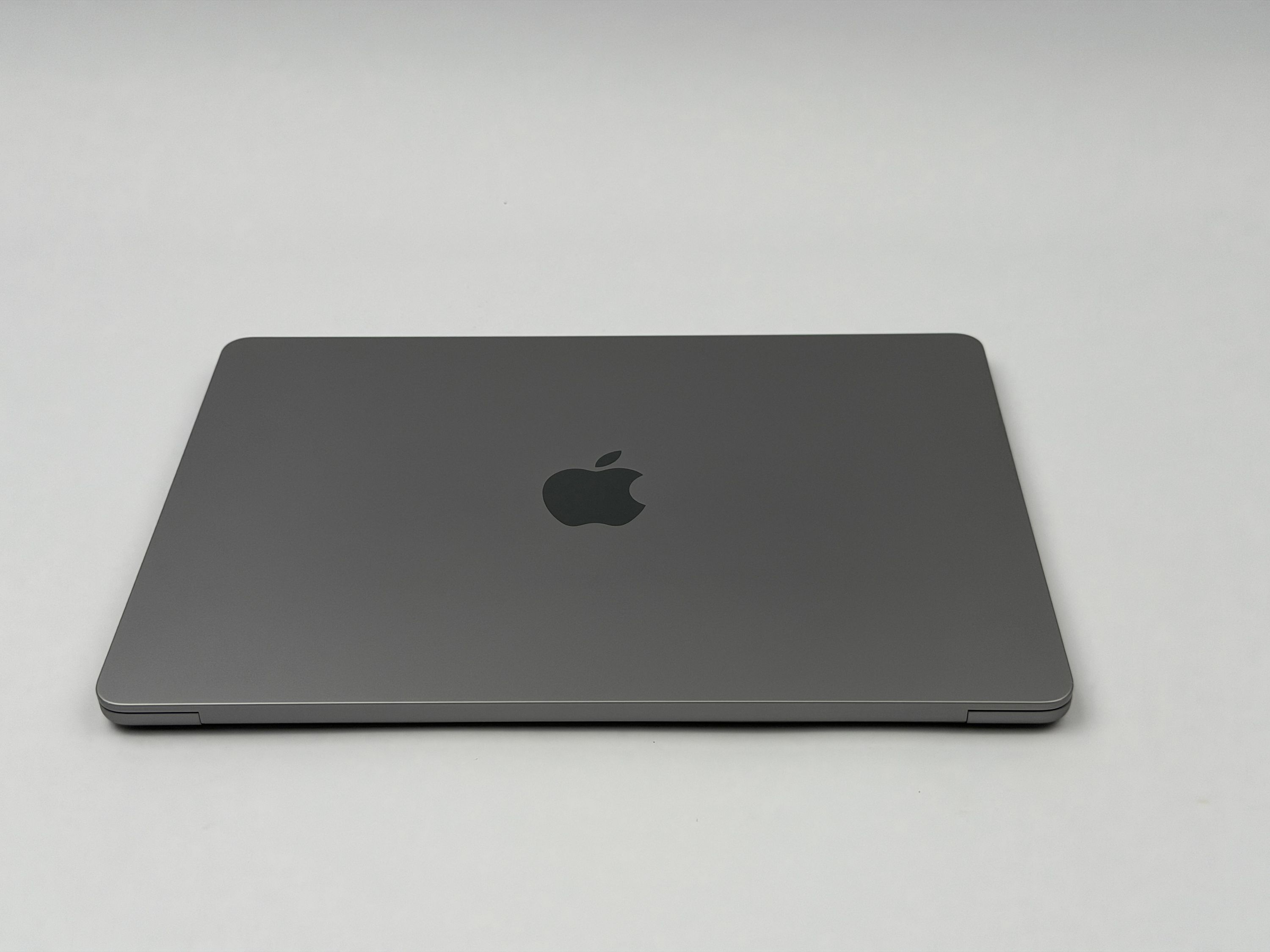 Apple MacBook Air 13,3“ M2 8C CPU 8C GPU 512 GB SSD 16 GB 2022 SPACE GREY